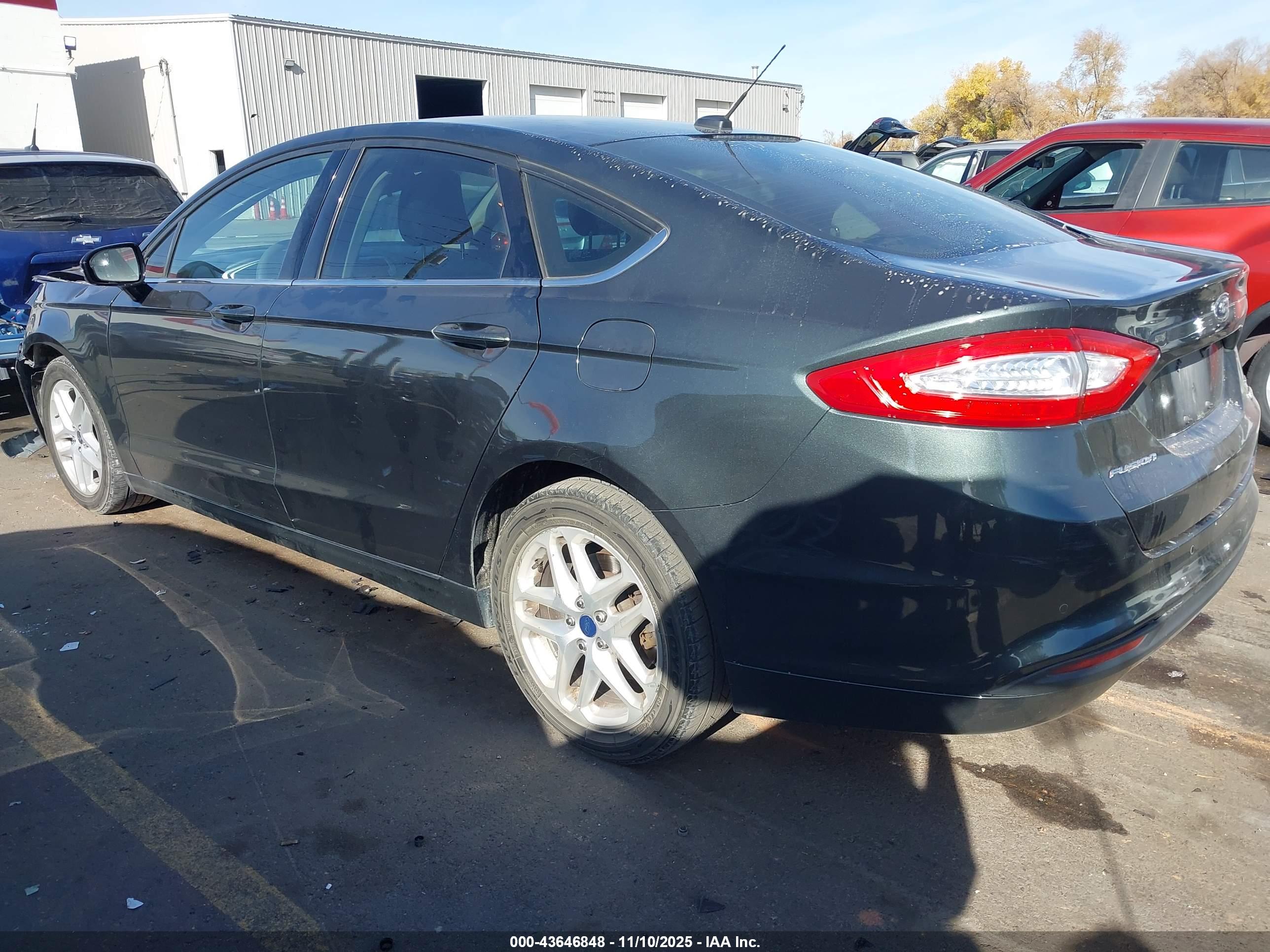 FORD FUSION image 3