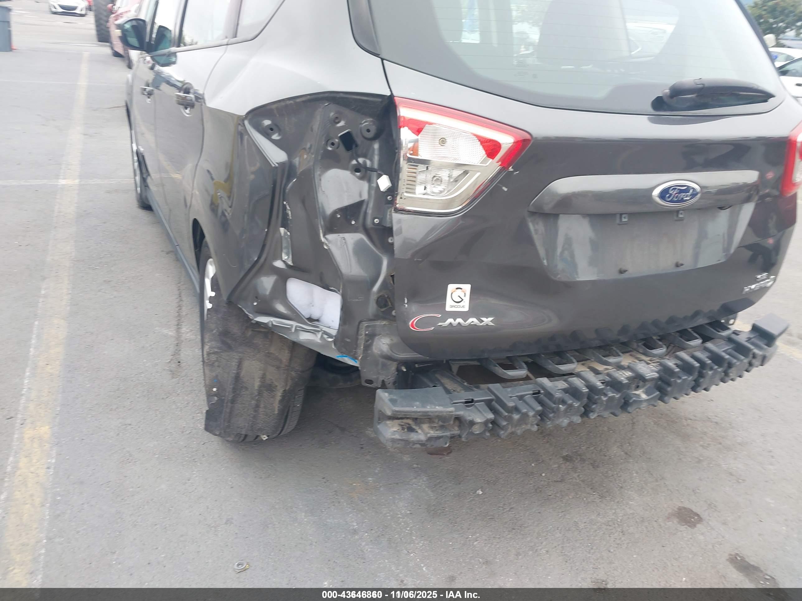 FORD C-MAX image 6