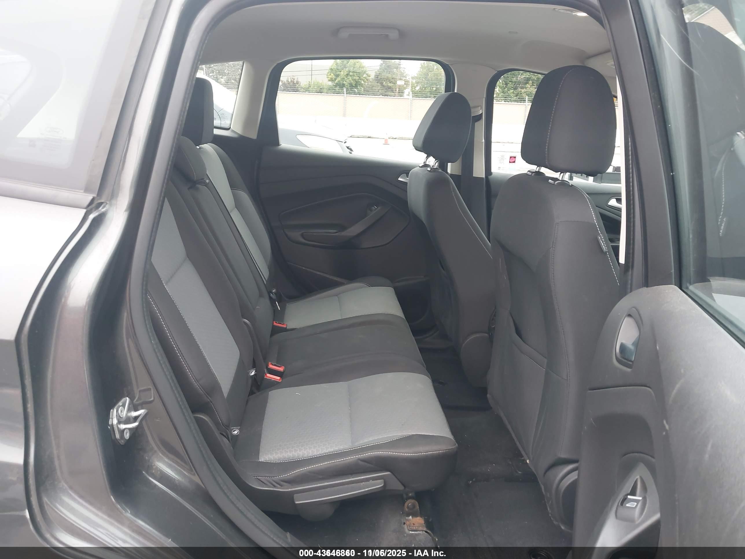 FORD C-MAX image 8