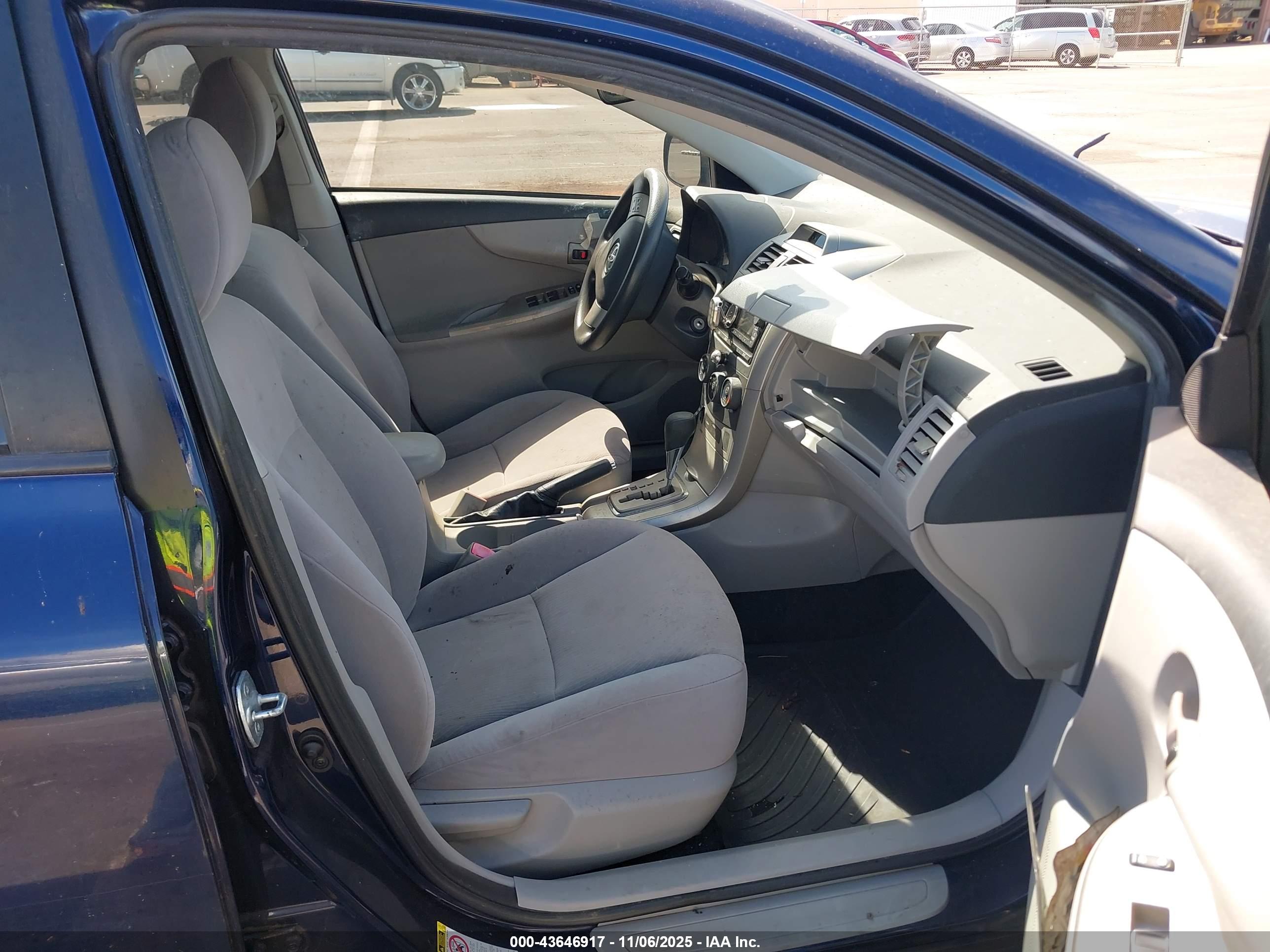 TOYOTA COROLLA image 5