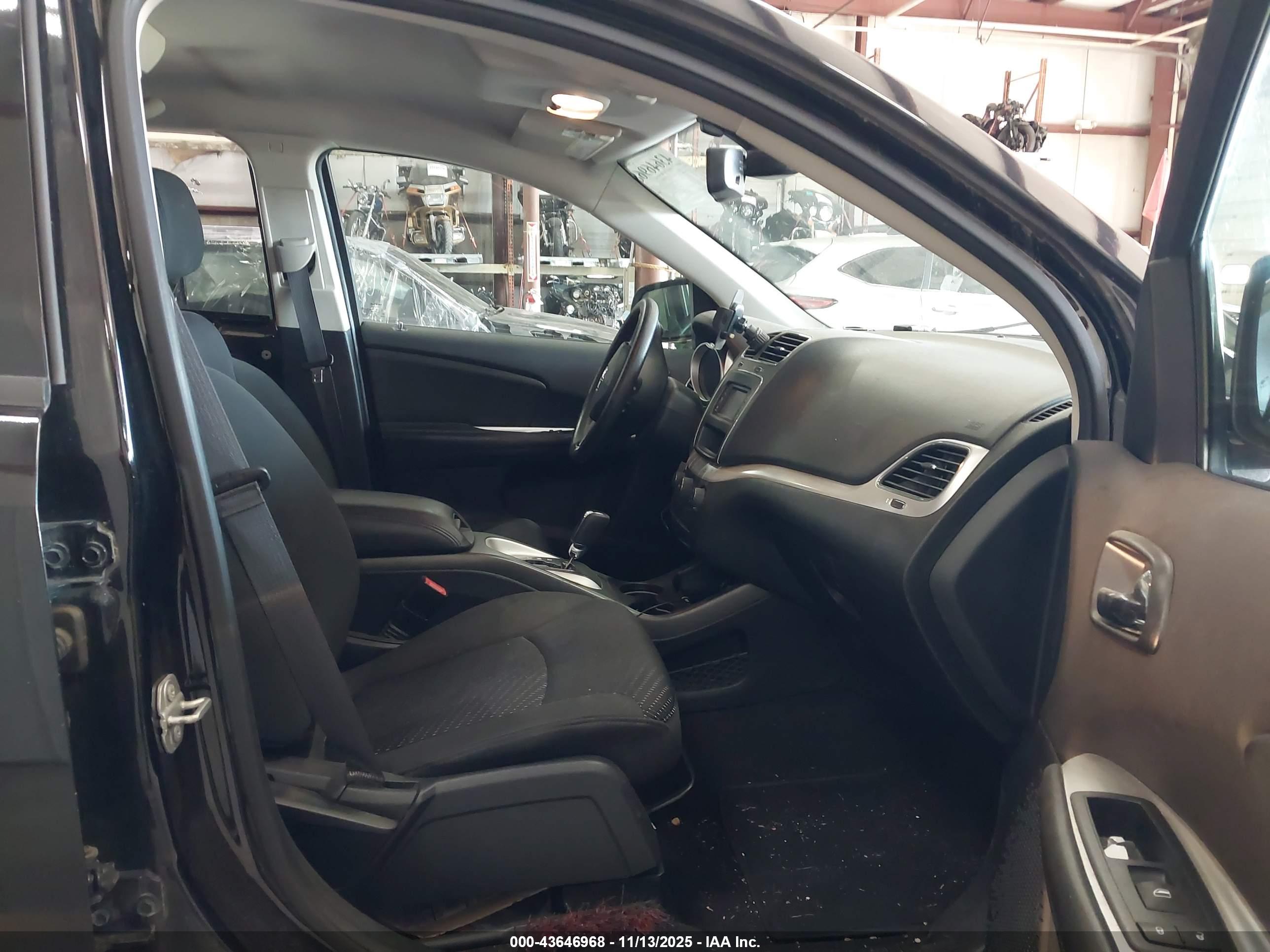 DODGE JOURNEY image 5
