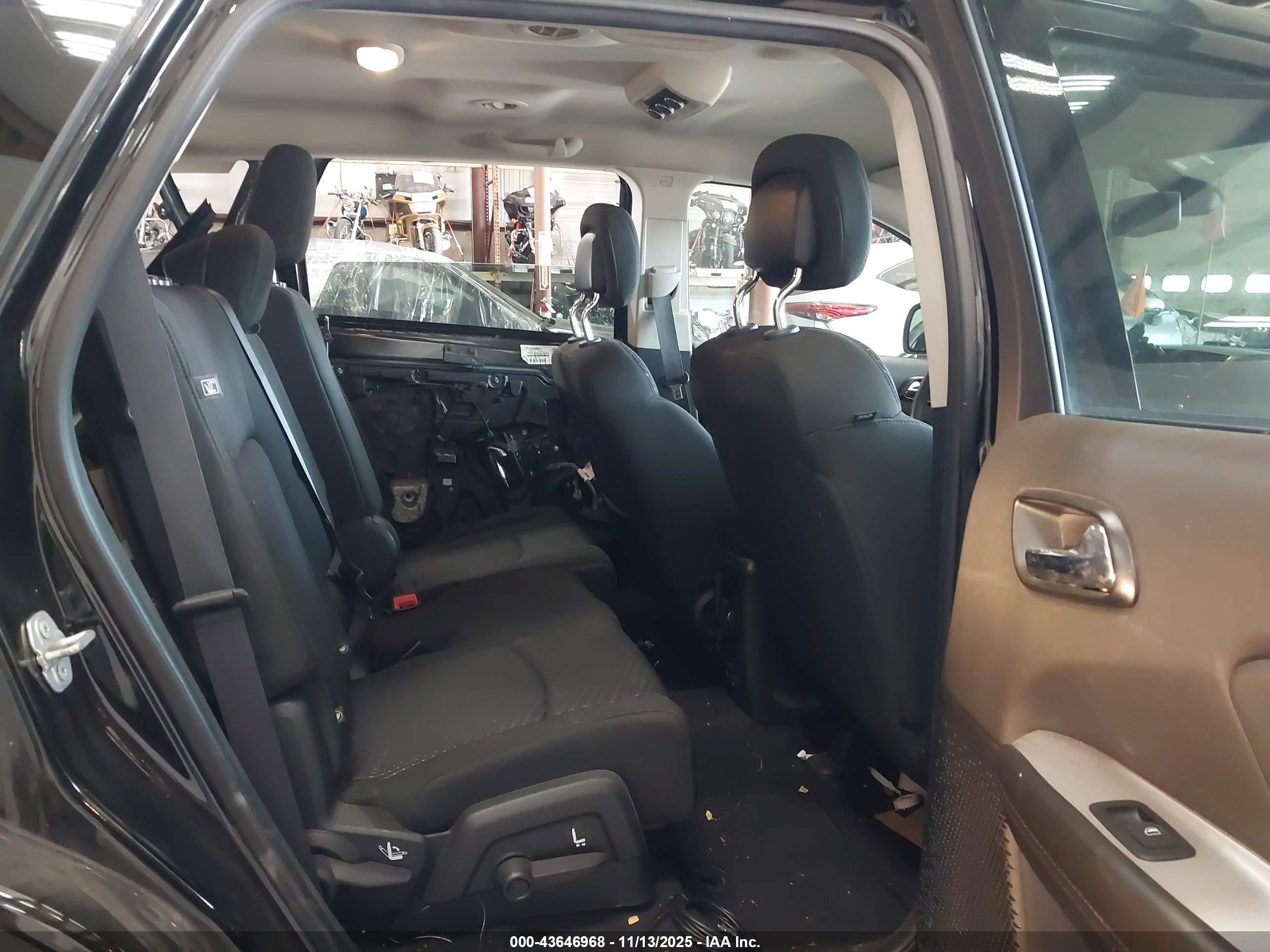 DODGE JOURNEY image 8