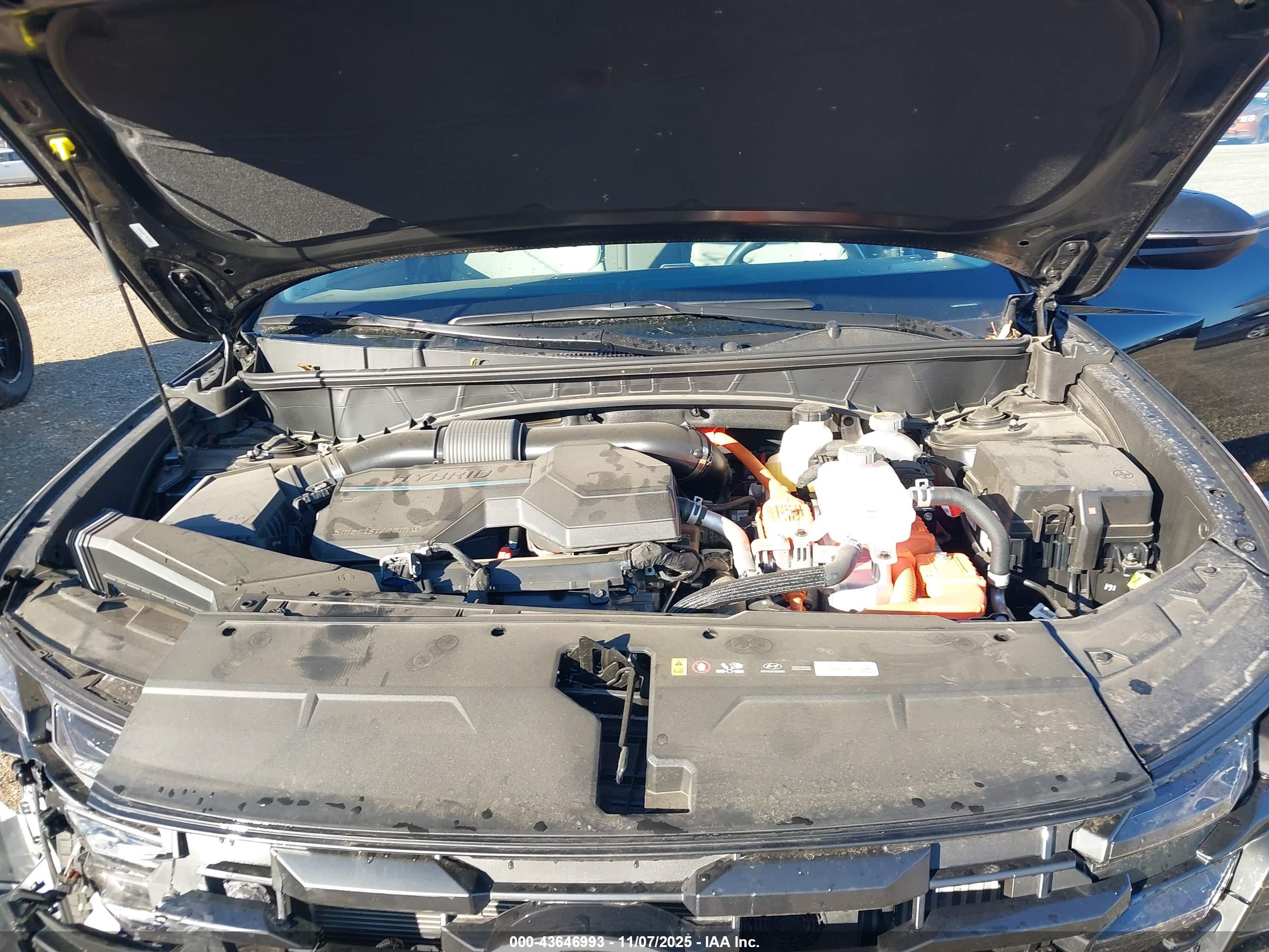HYUNDAI TUCSON image 10