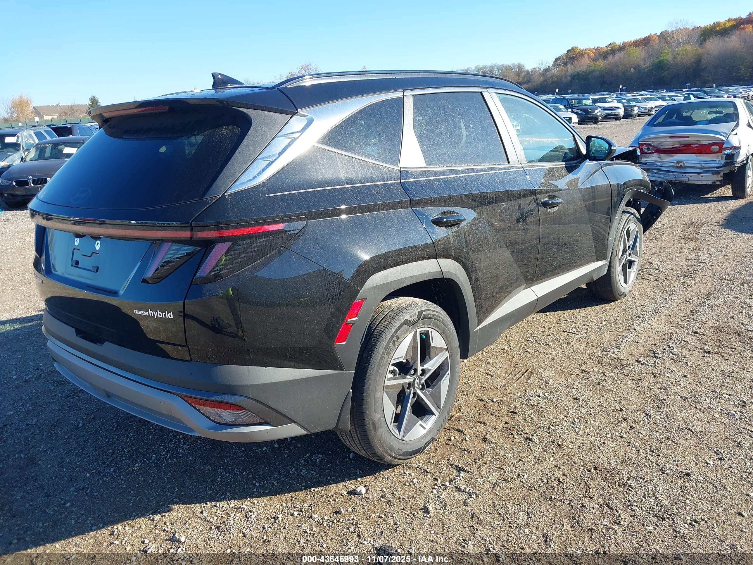 HYUNDAI TUCSON image 4