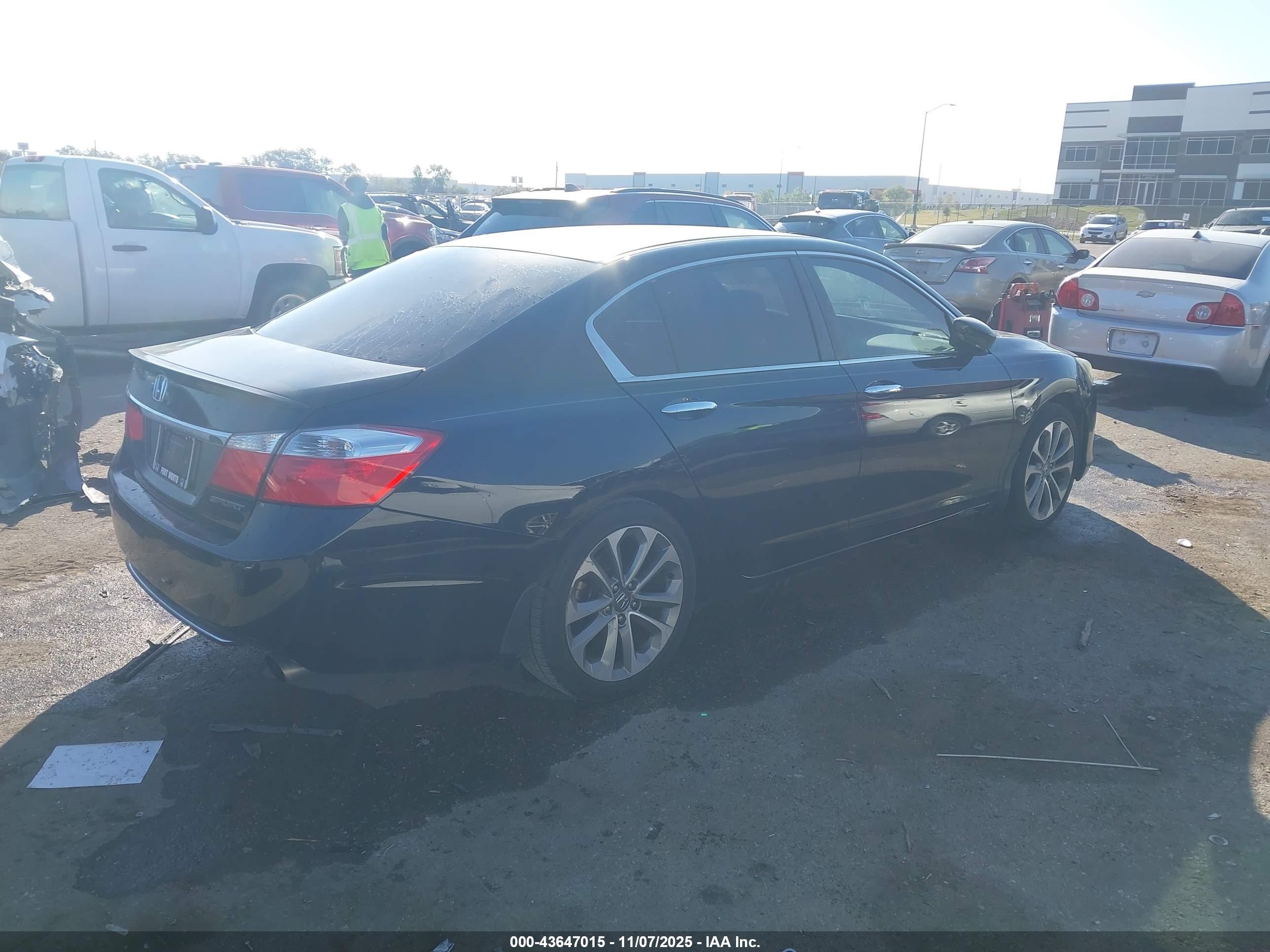 HONDA ACCORD image 4