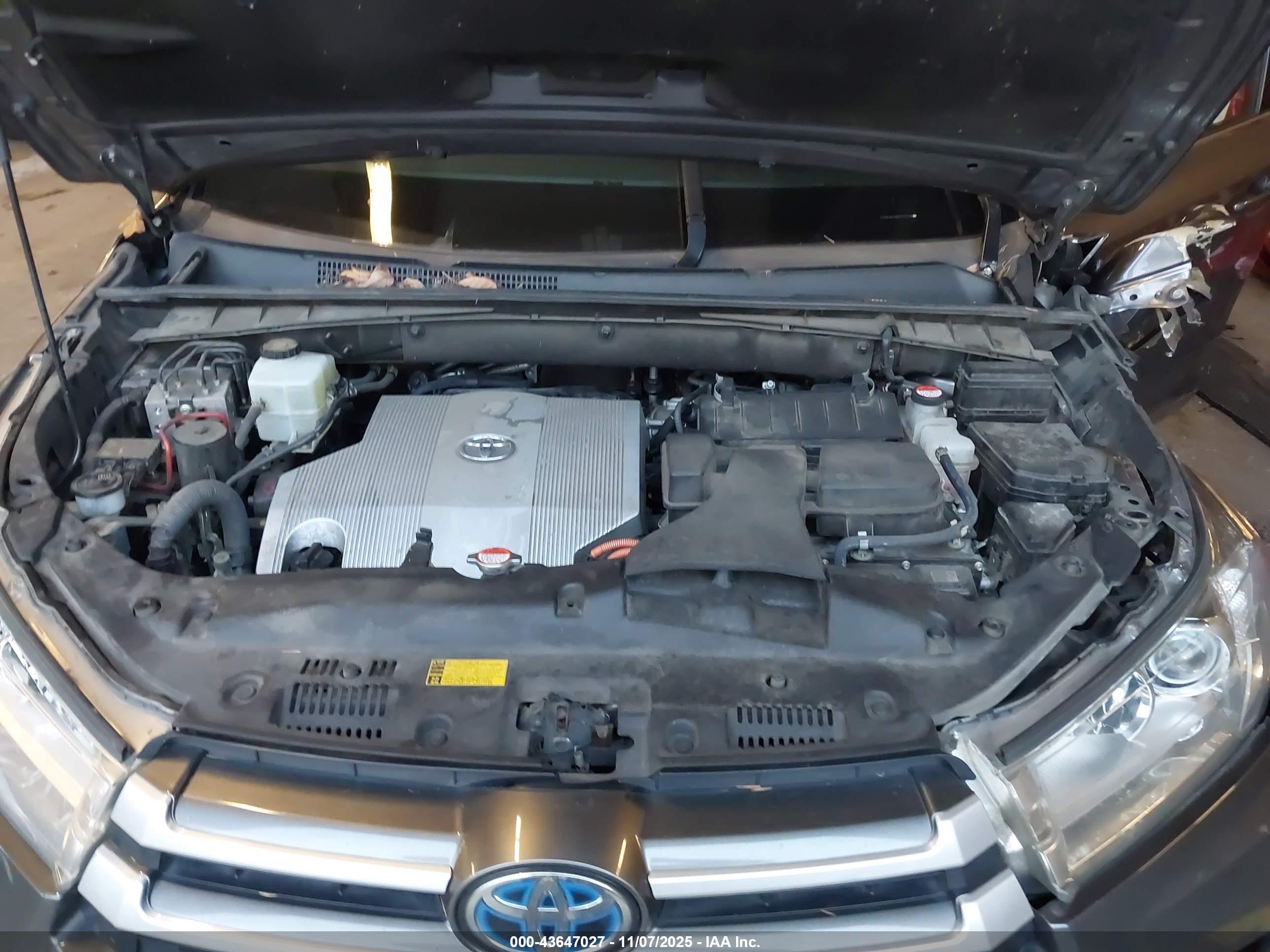 TOYOTA HIGHLANDER image 10