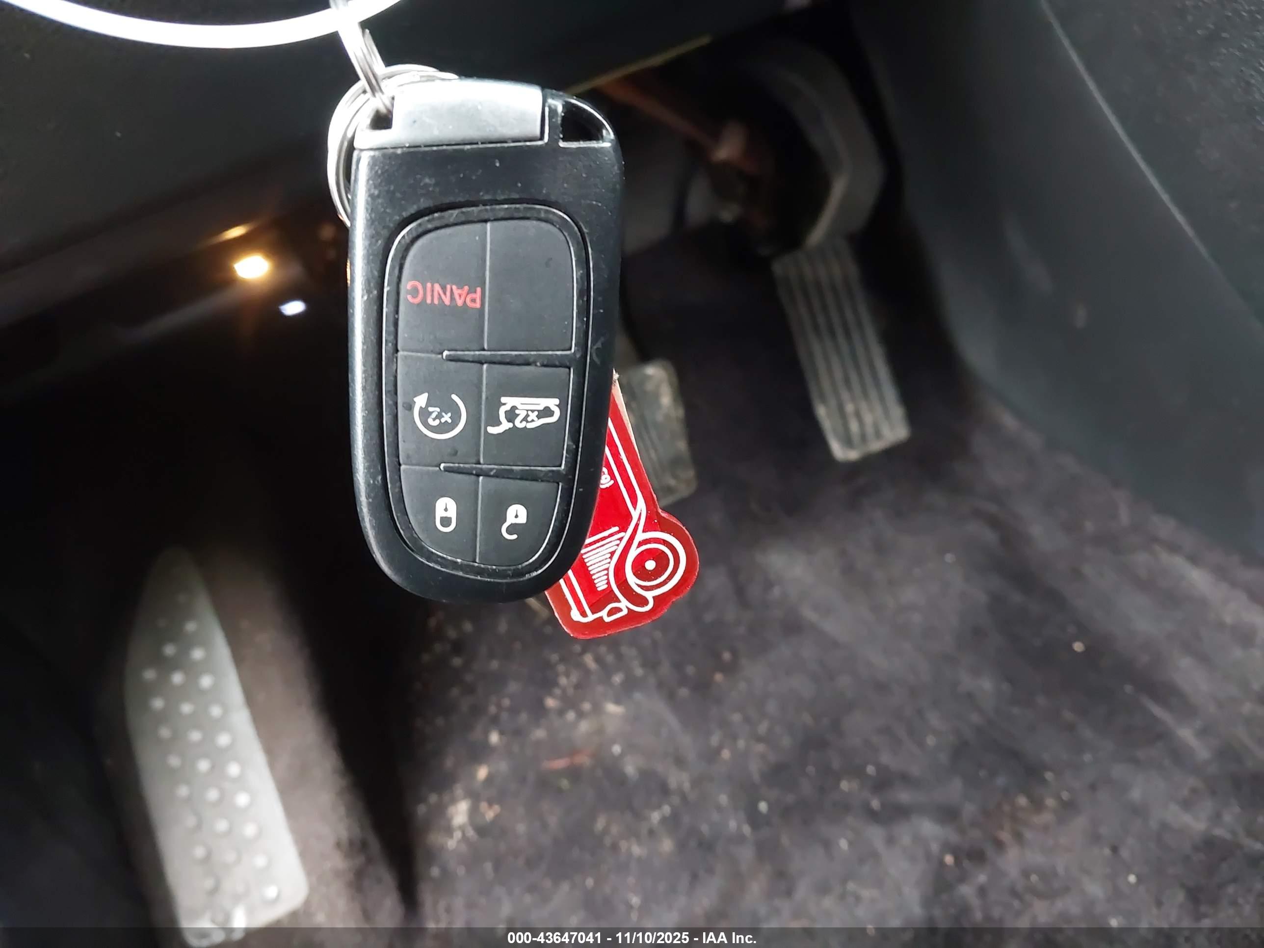 JEEP CHEROKEE image 11