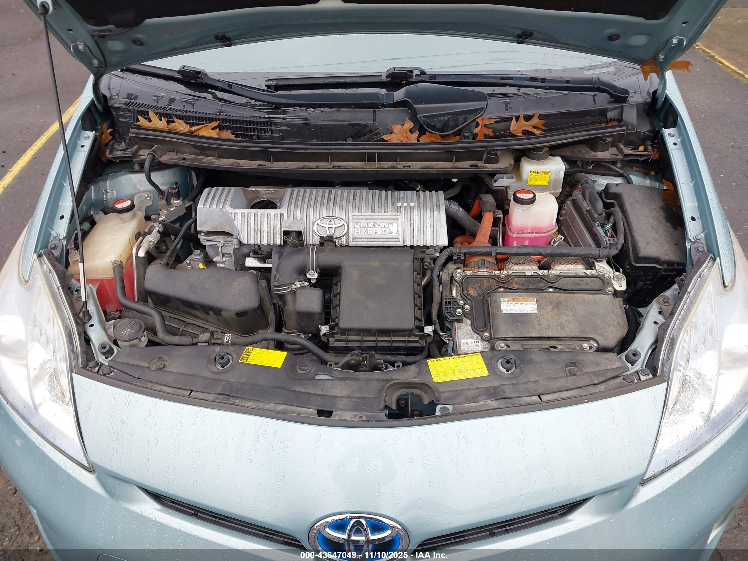 TOYOTA PRIUS image 10