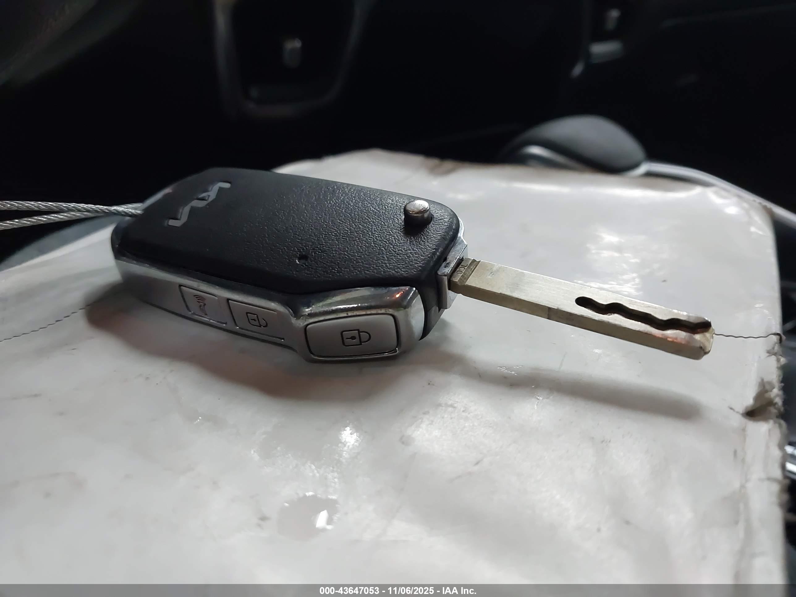 KIA SORENTO image 11