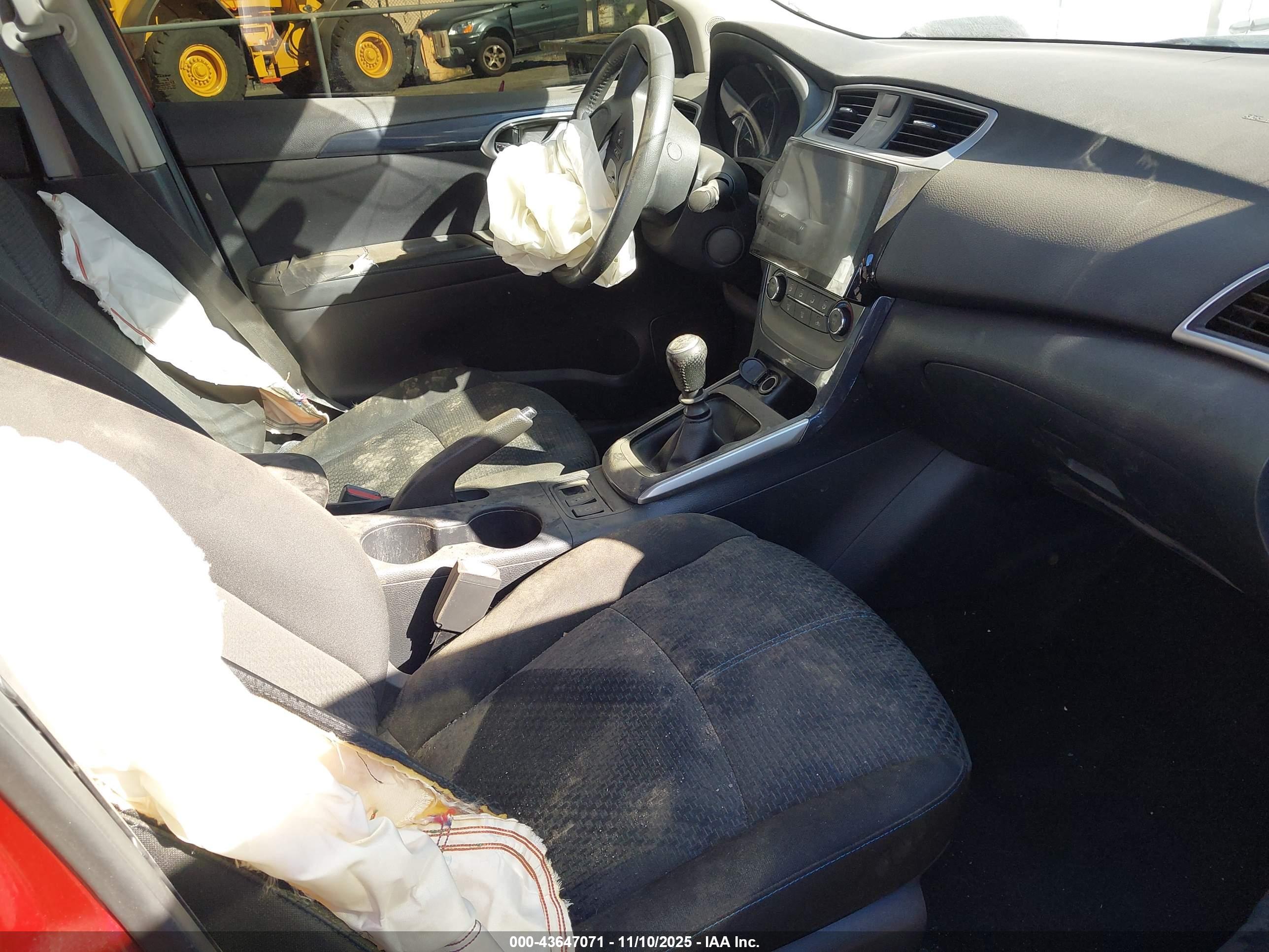 NISSAN SENTRA image 5