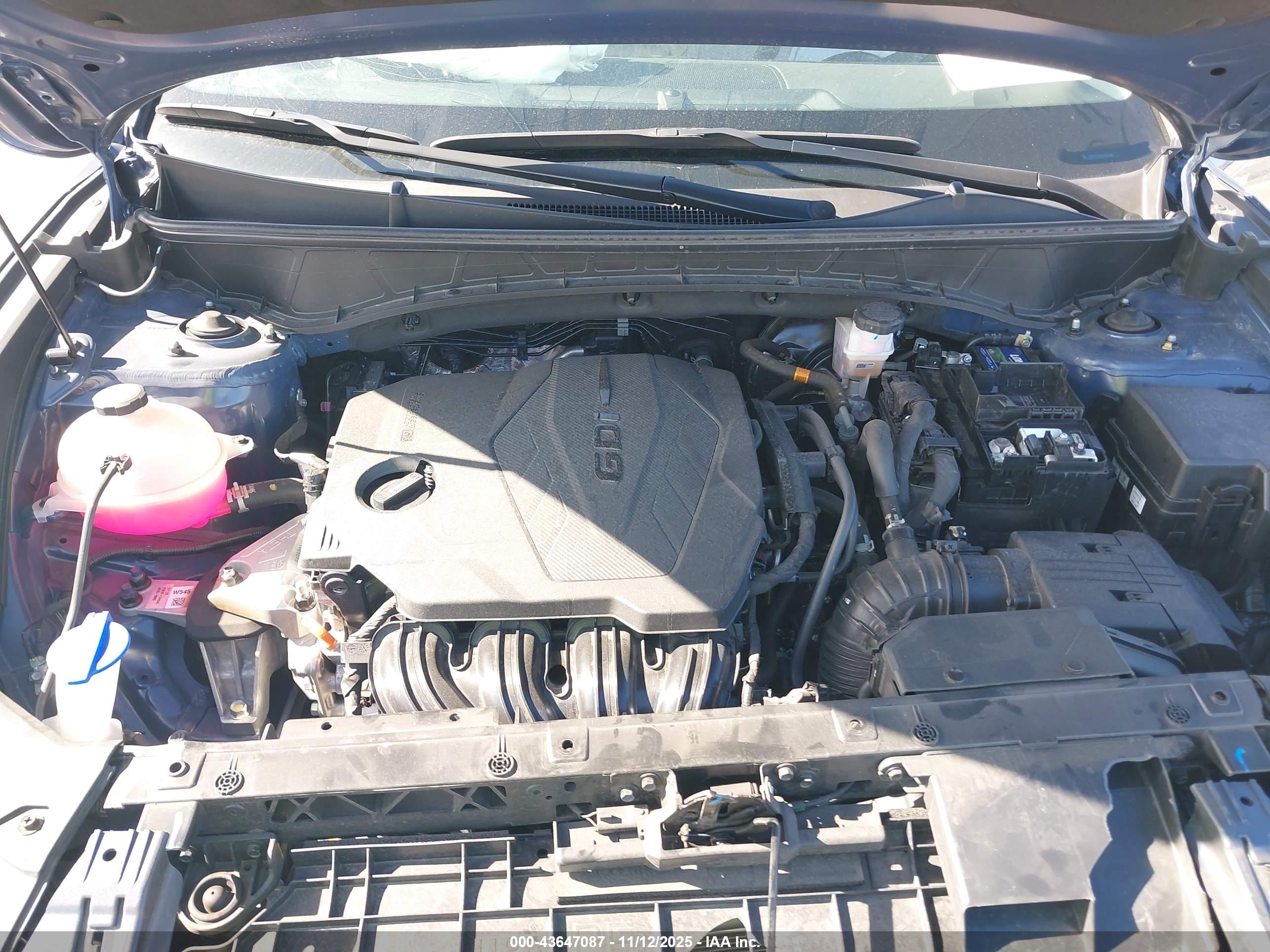 HYUNDAI TUCSON image 10