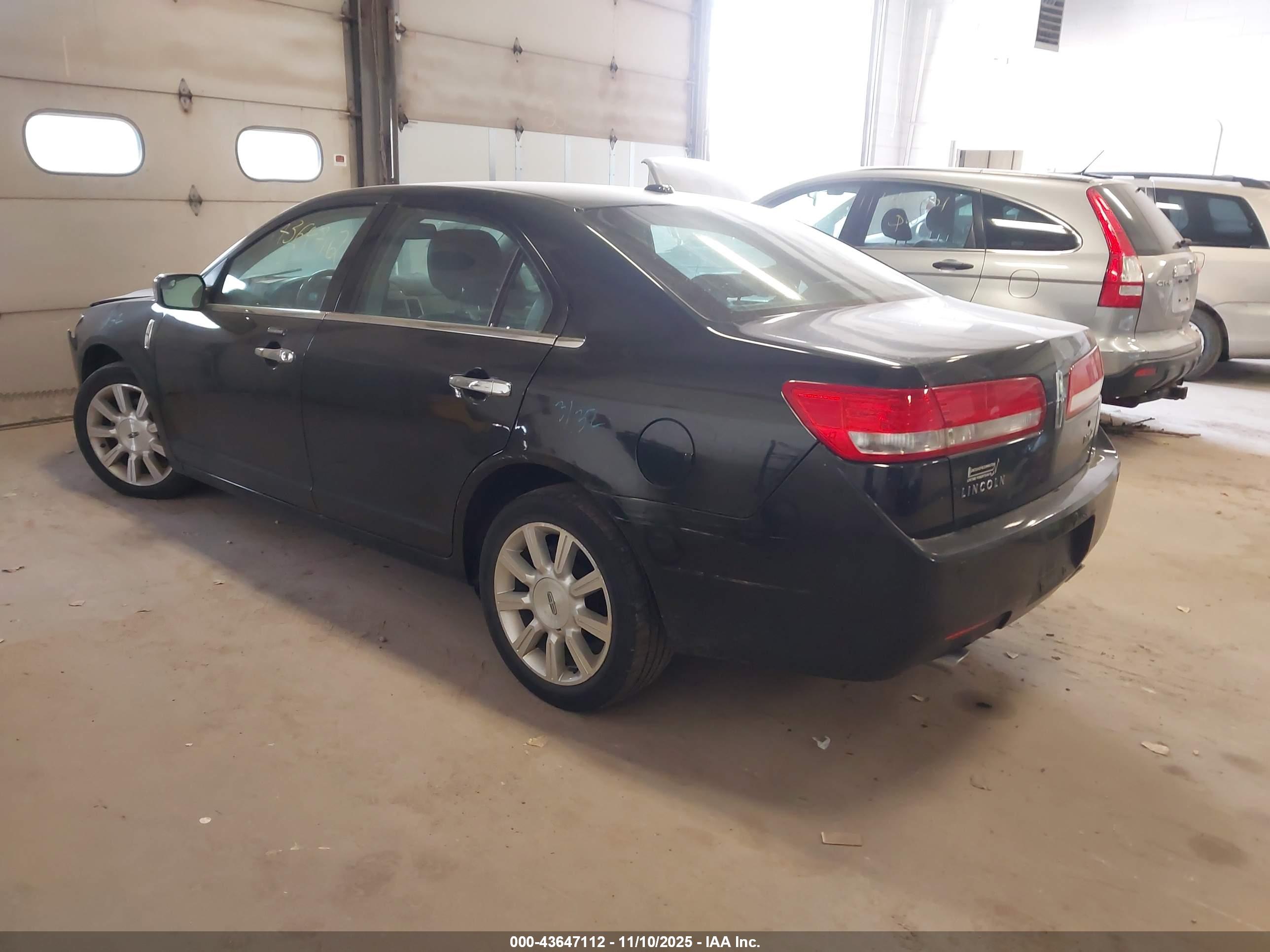LINCOLN MKZ image 3