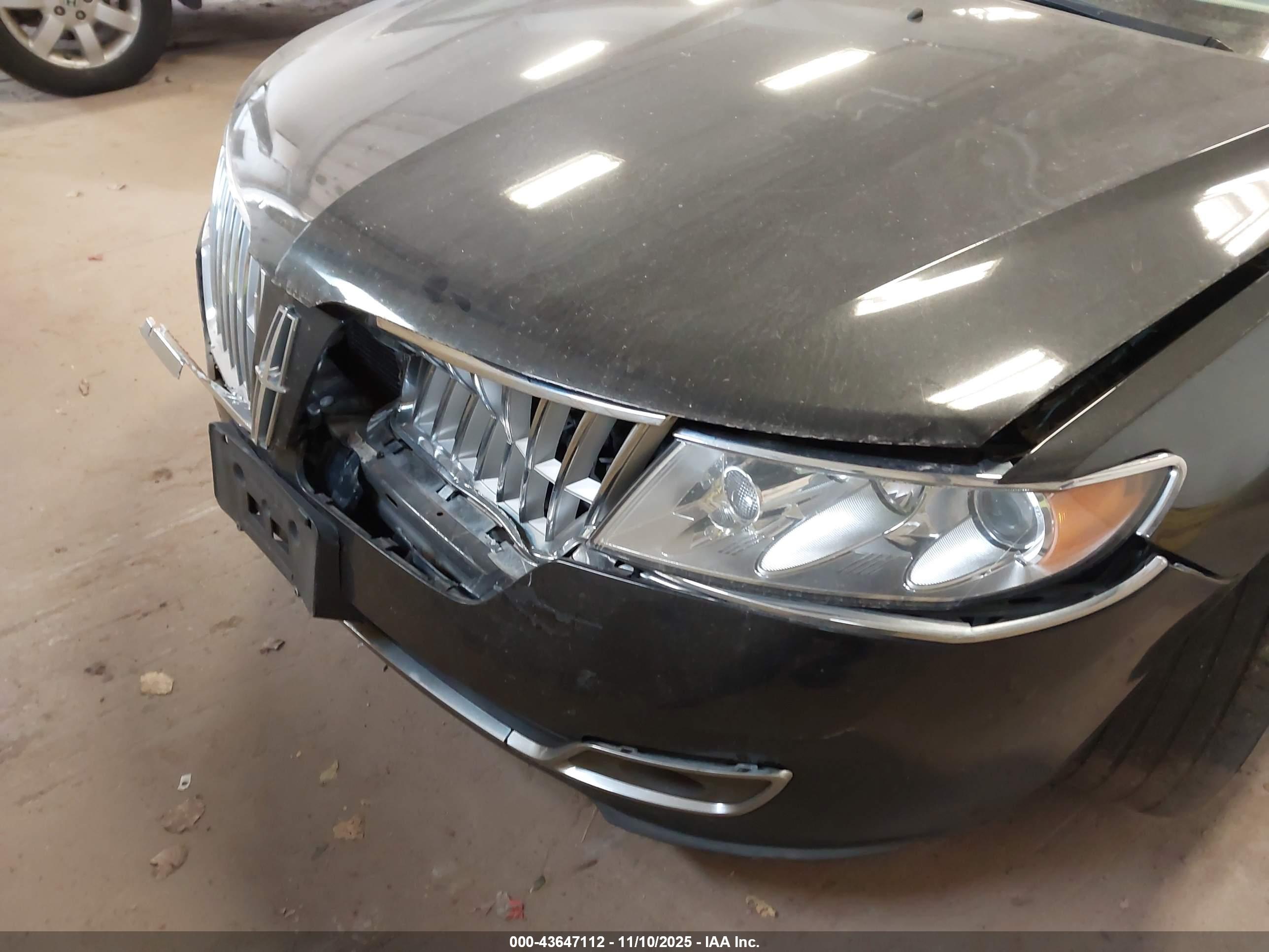 LINCOLN MKZ image 6