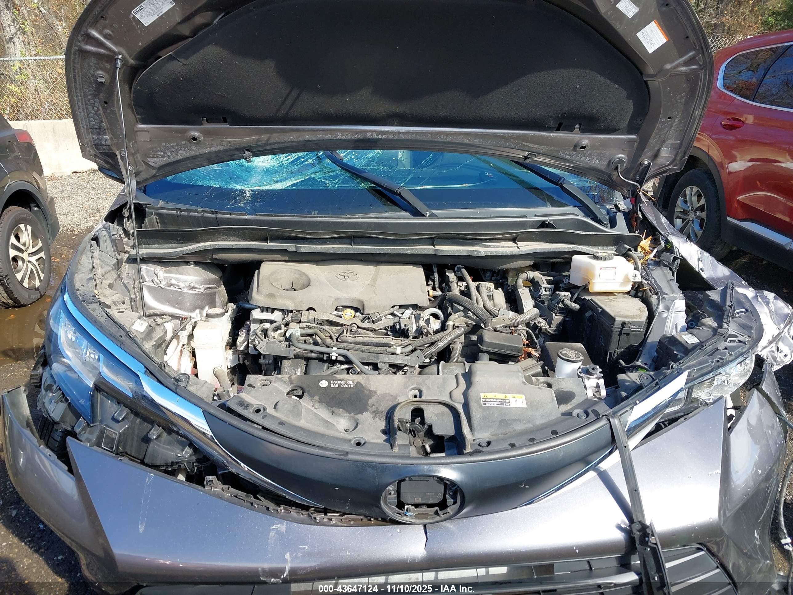 TOYOTA SIENNA image 10