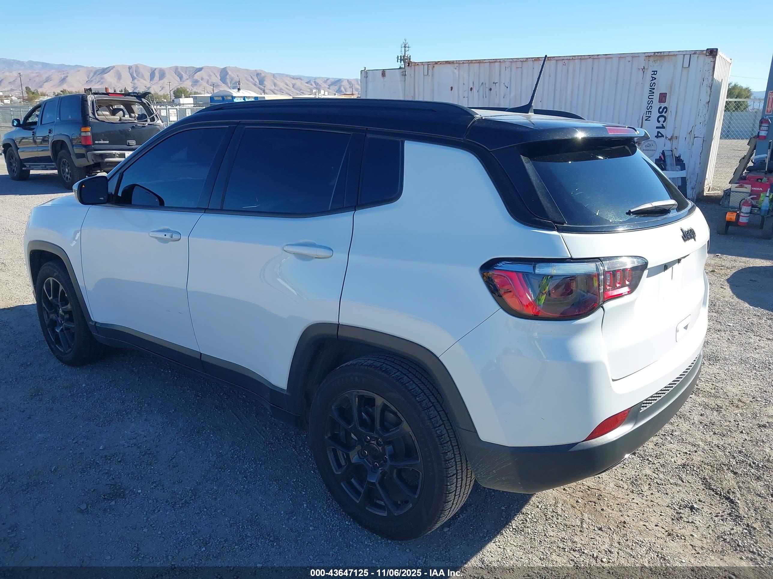 JEEP COMPASS image 3
