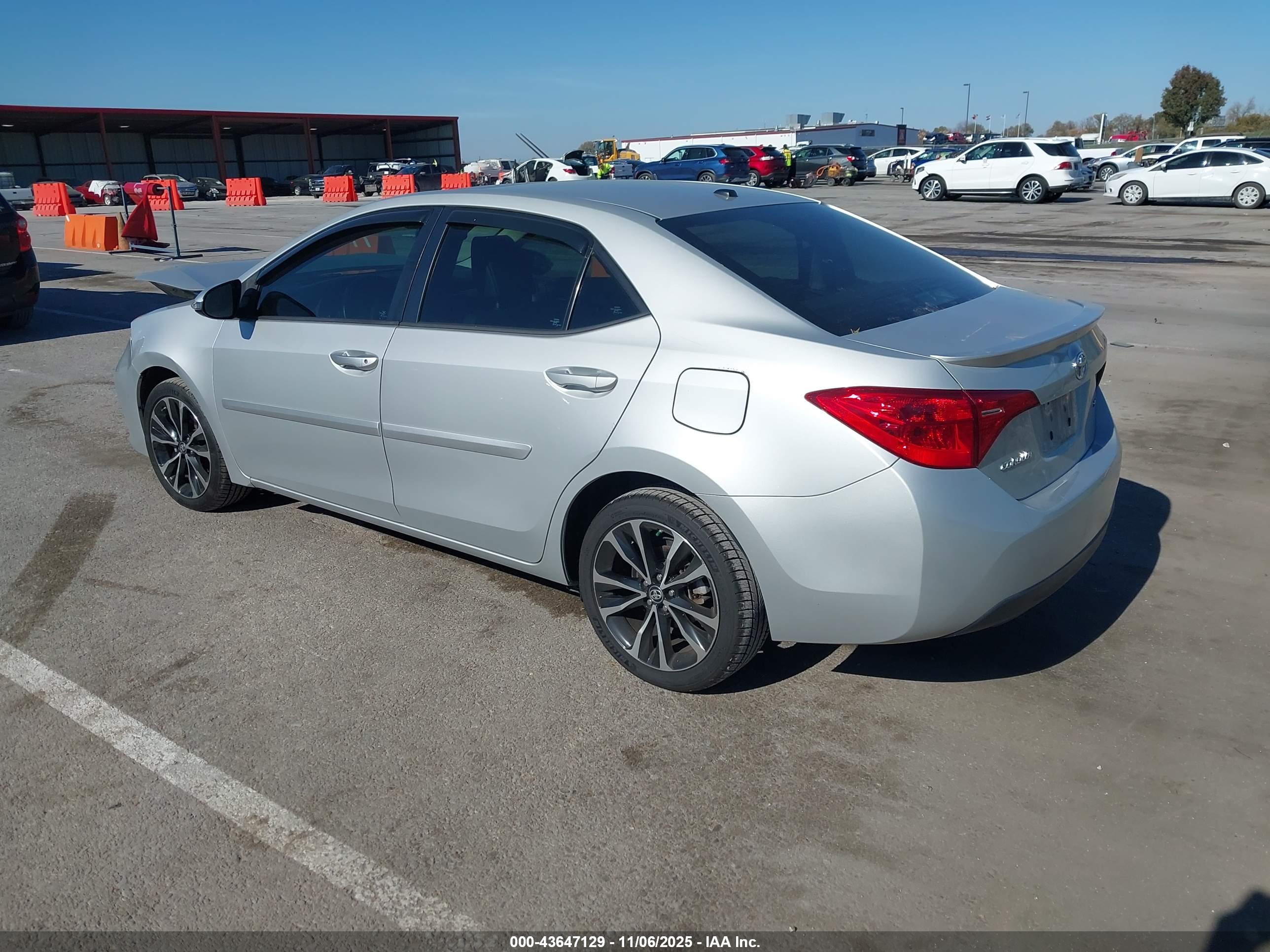 TOYOTA COROLLA image 3