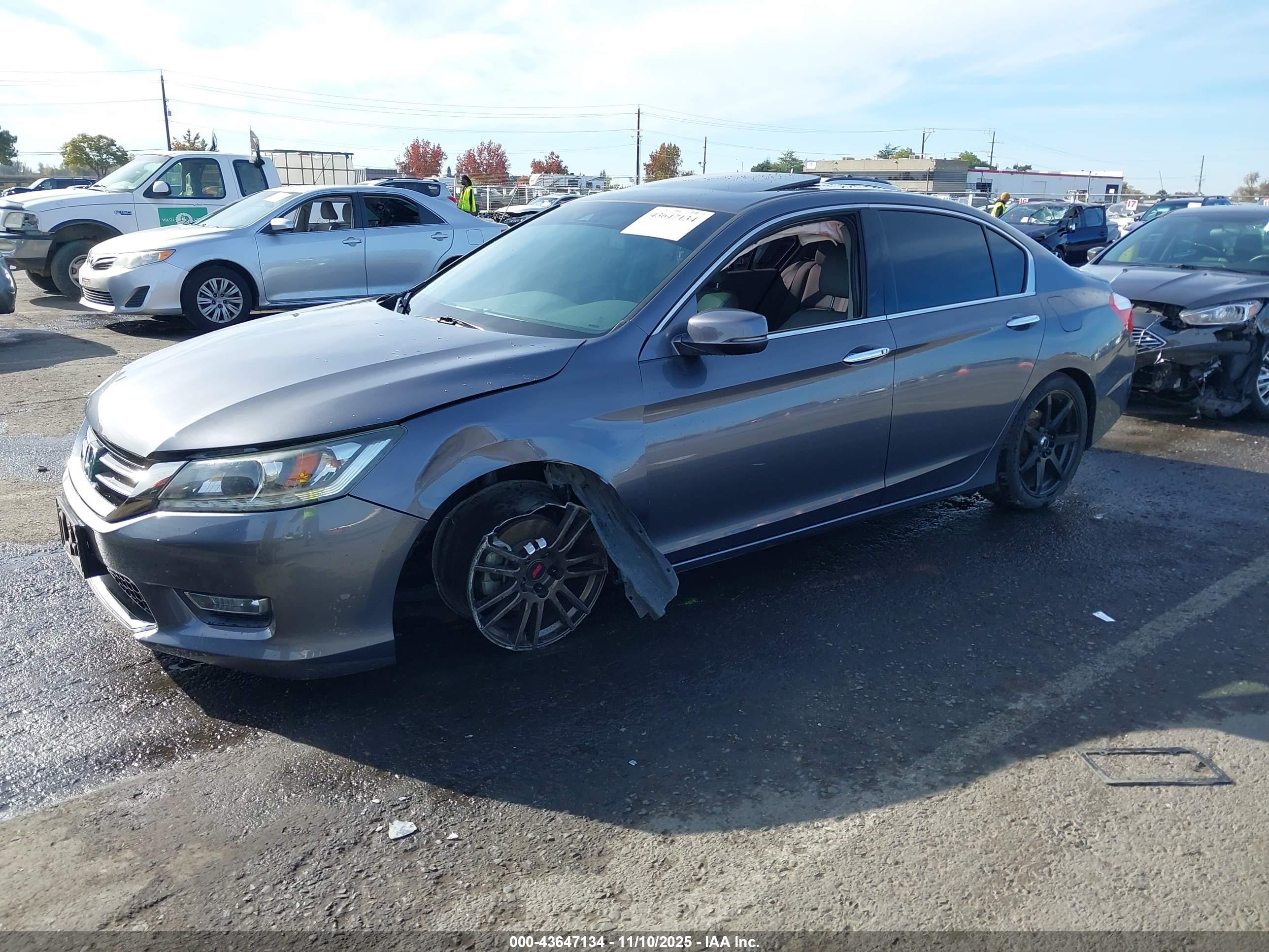 HONDA ACCORD image 2