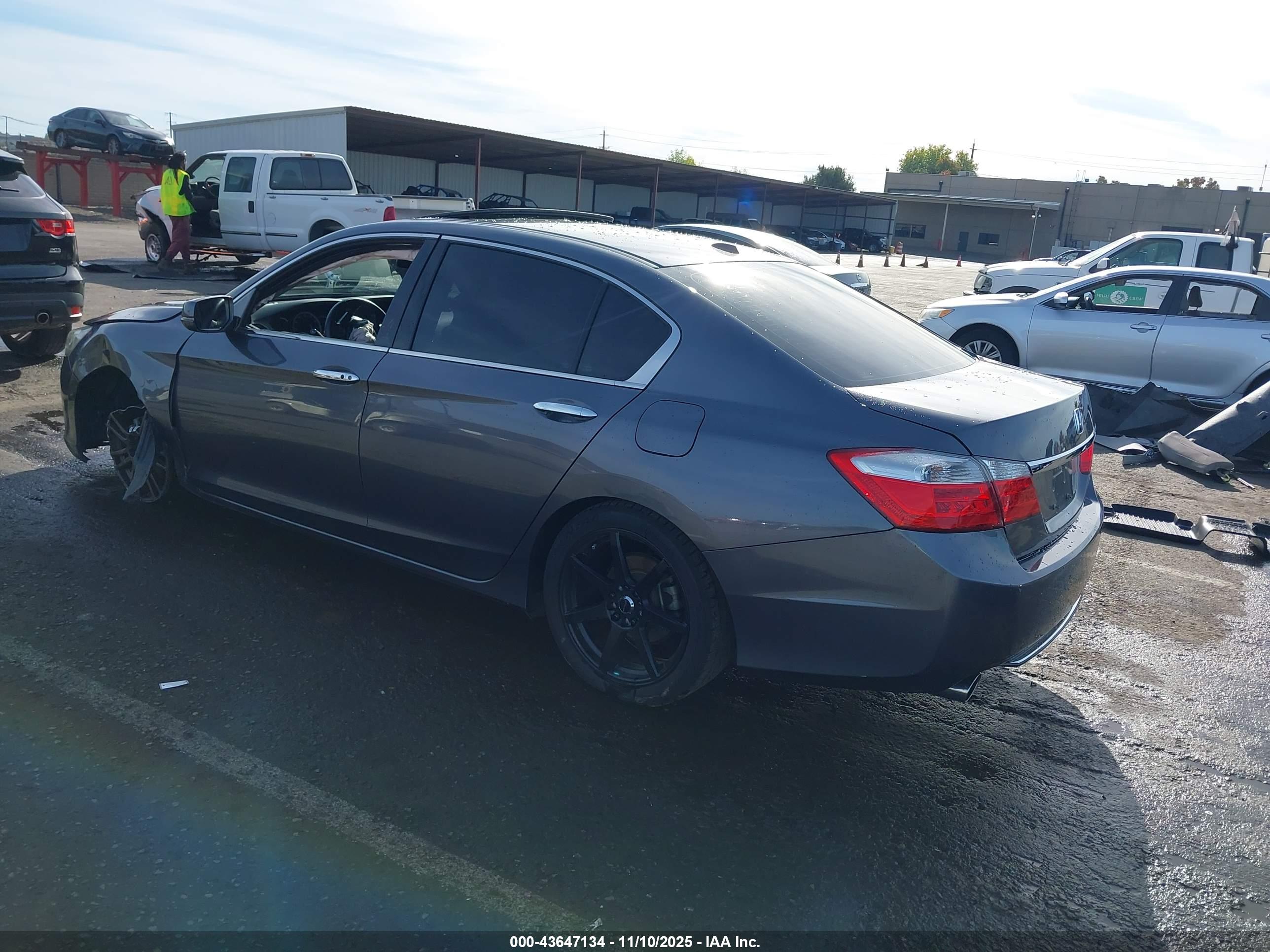 HONDA ACCORD image 3