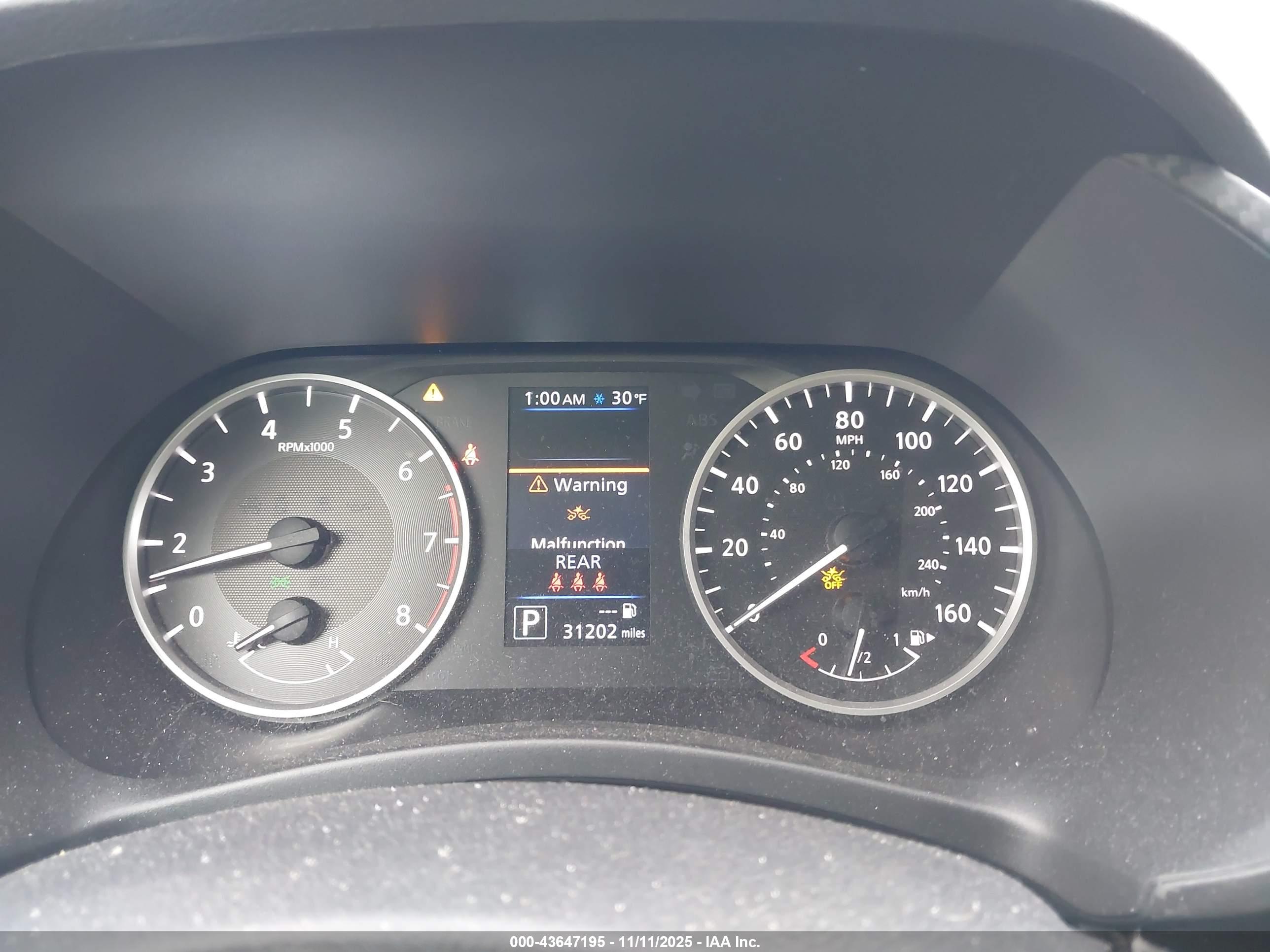 NISSAN SENTRA image 7