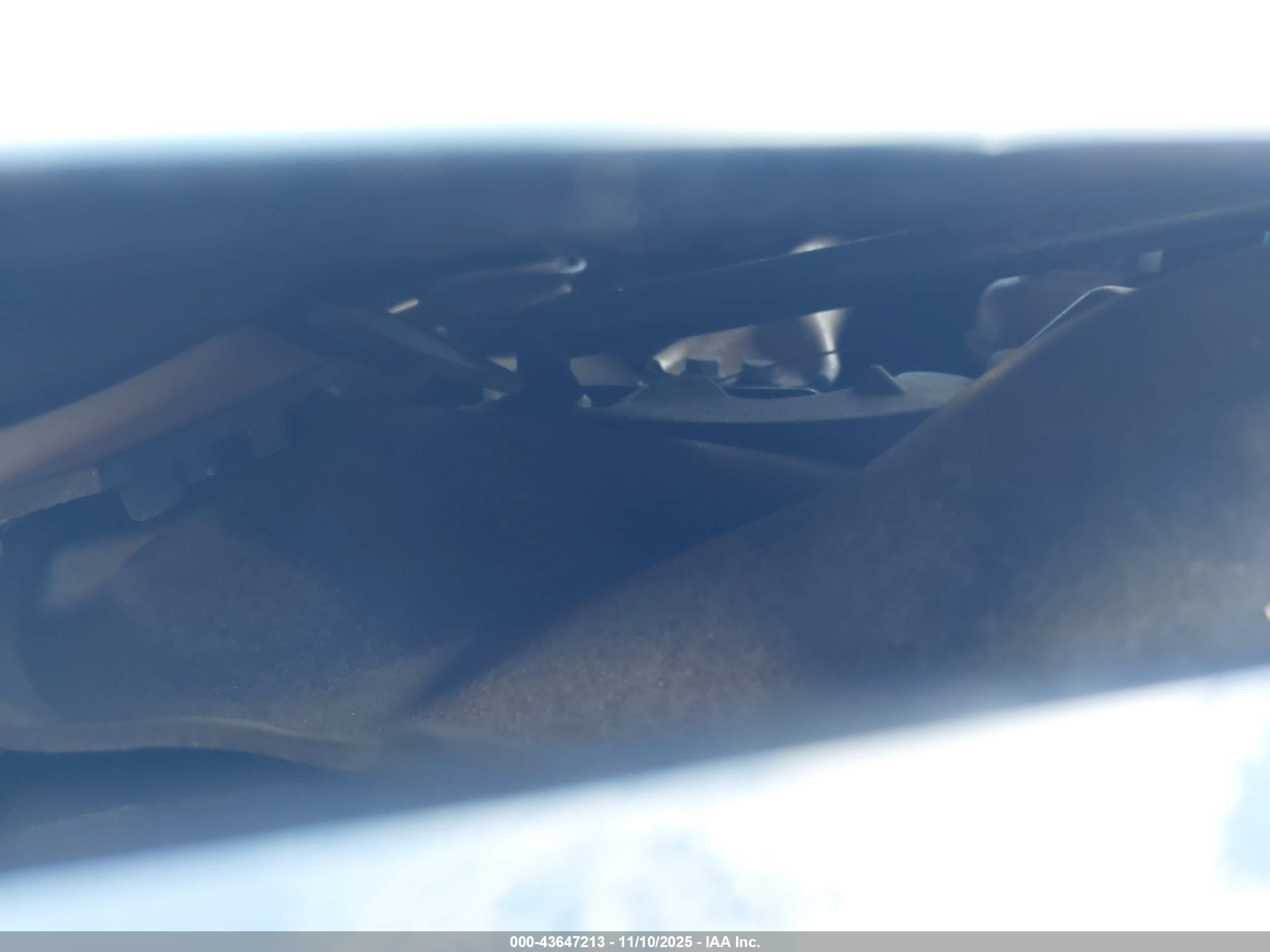 TESLA MODEL image 10