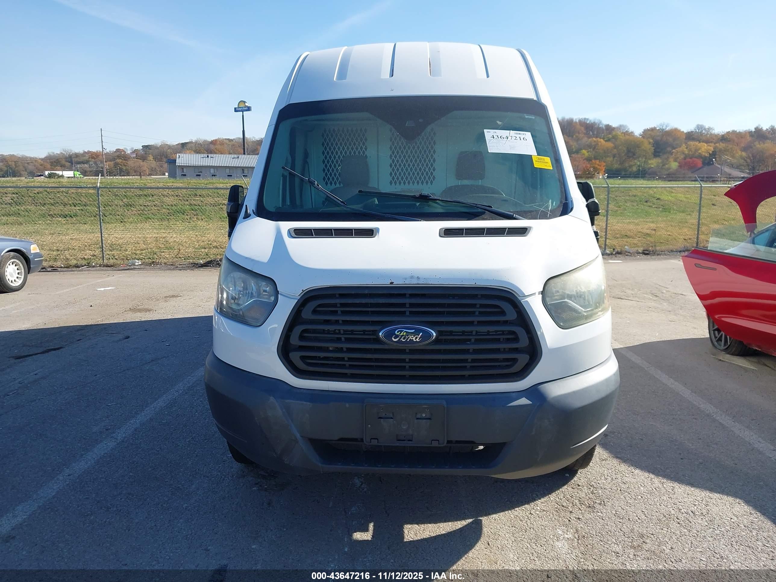 FORD TRANSIT-250 image 6