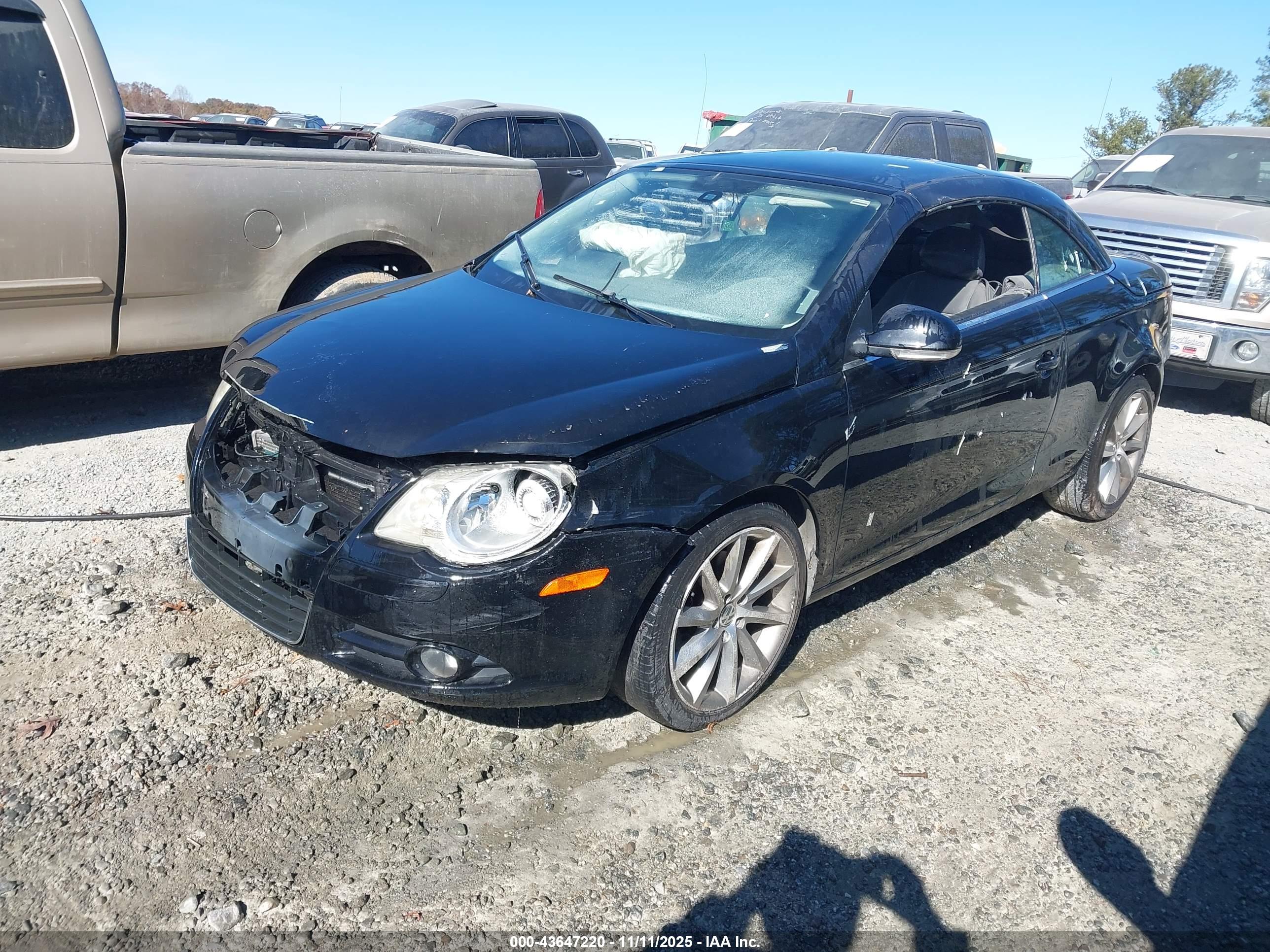 VOLKSWAGEN EOS image 2