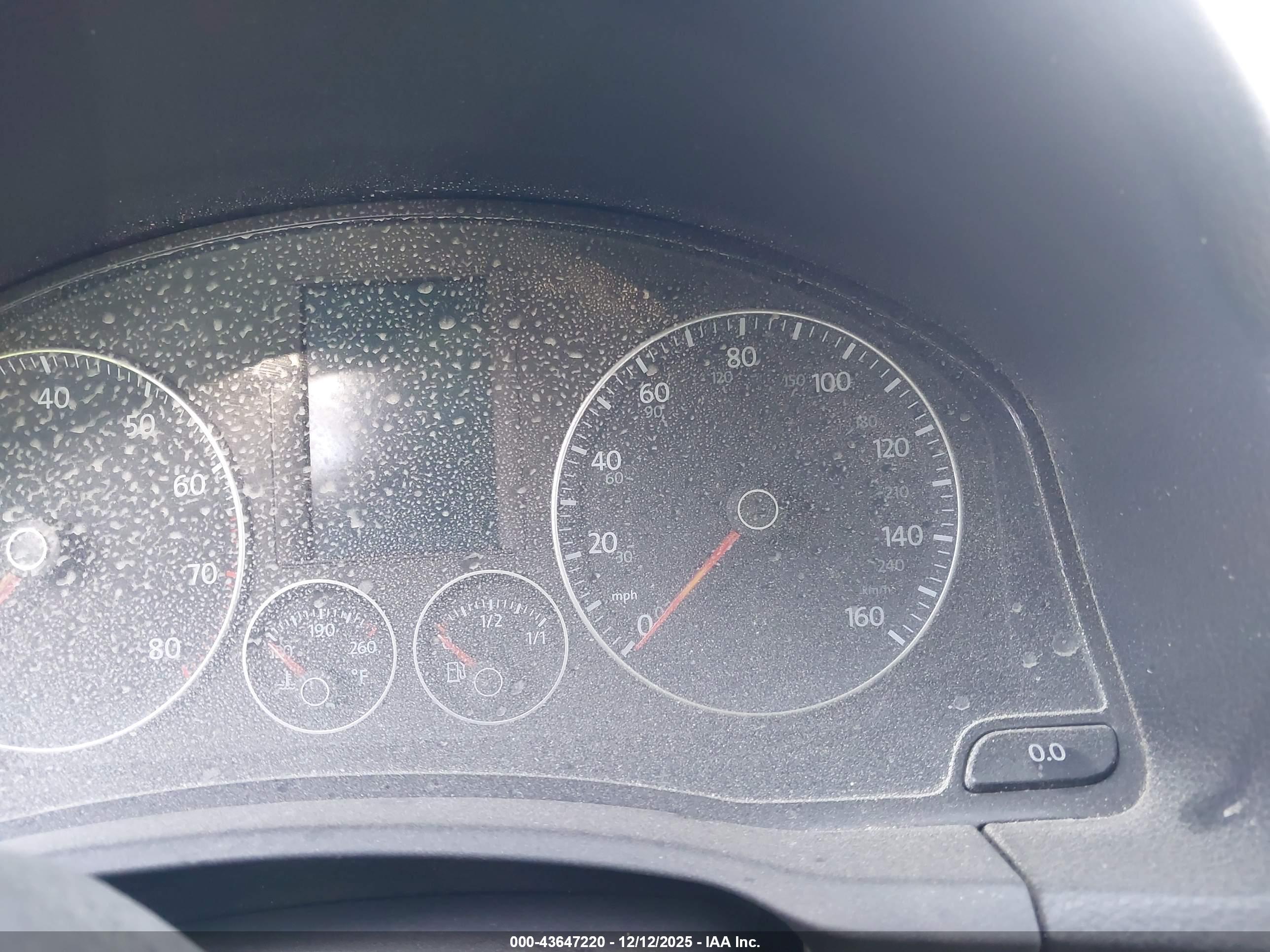 VOLKSWAGEN EOS image 7