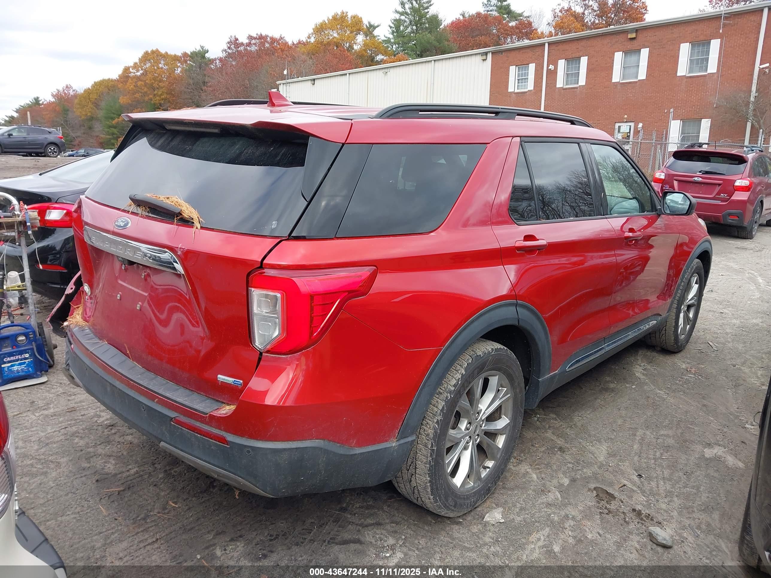 FORD EXPLORER image 4