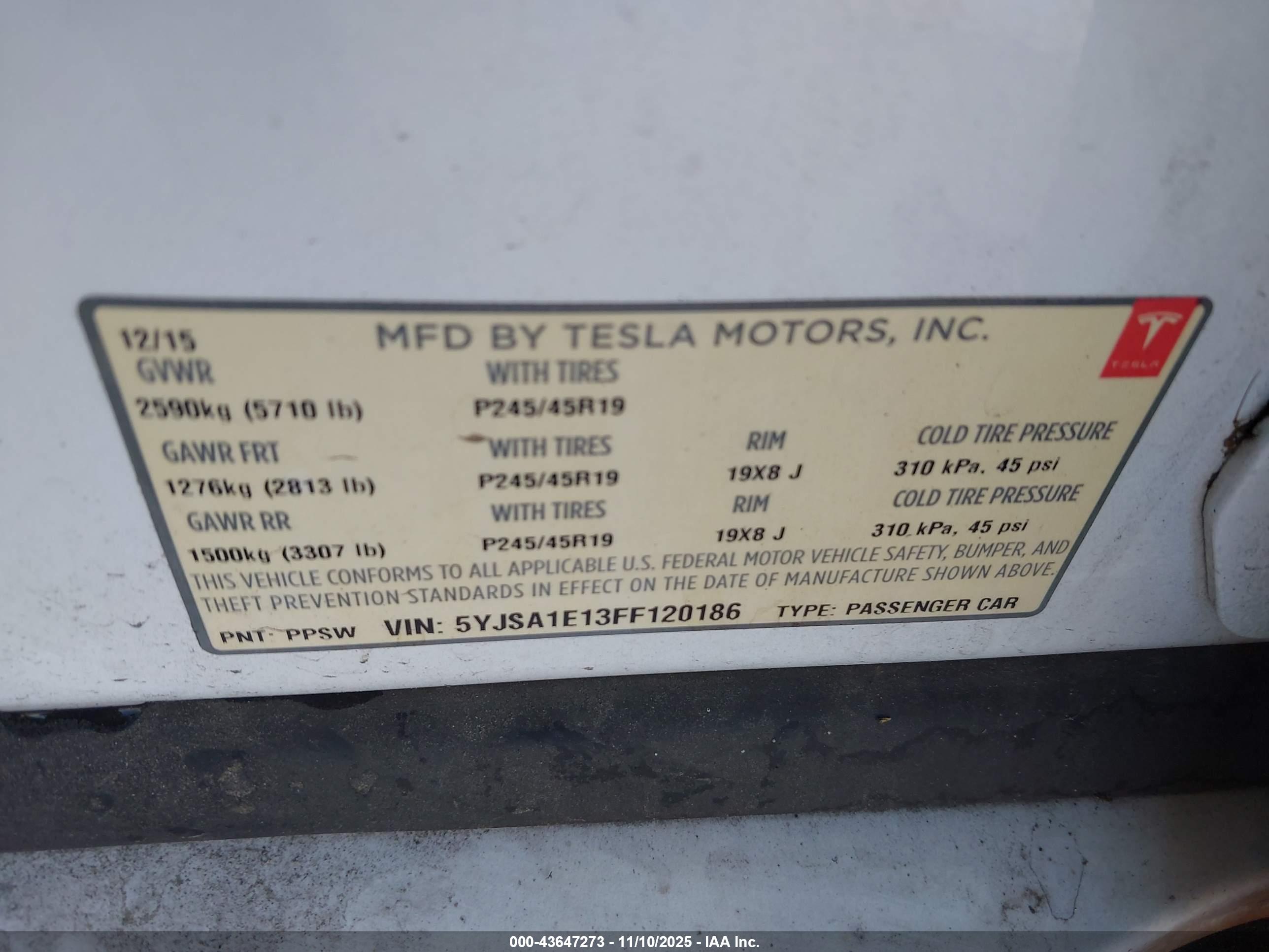 TESLA MODEL image 9