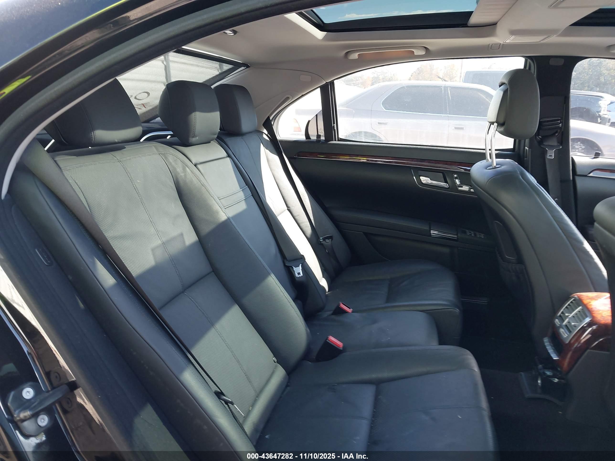MERCEDES-BENZ S image 8