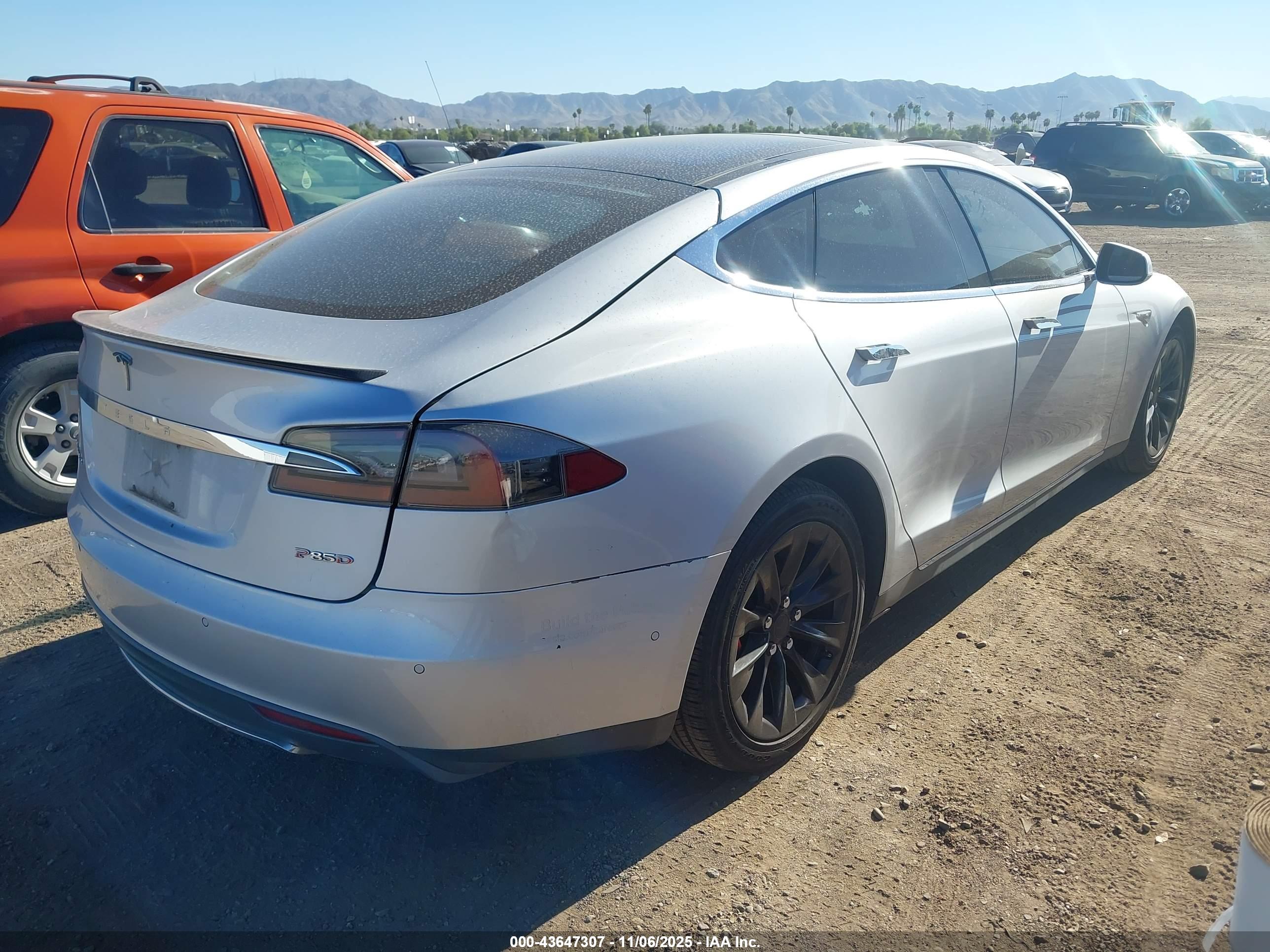 TESLA MODEL image 4