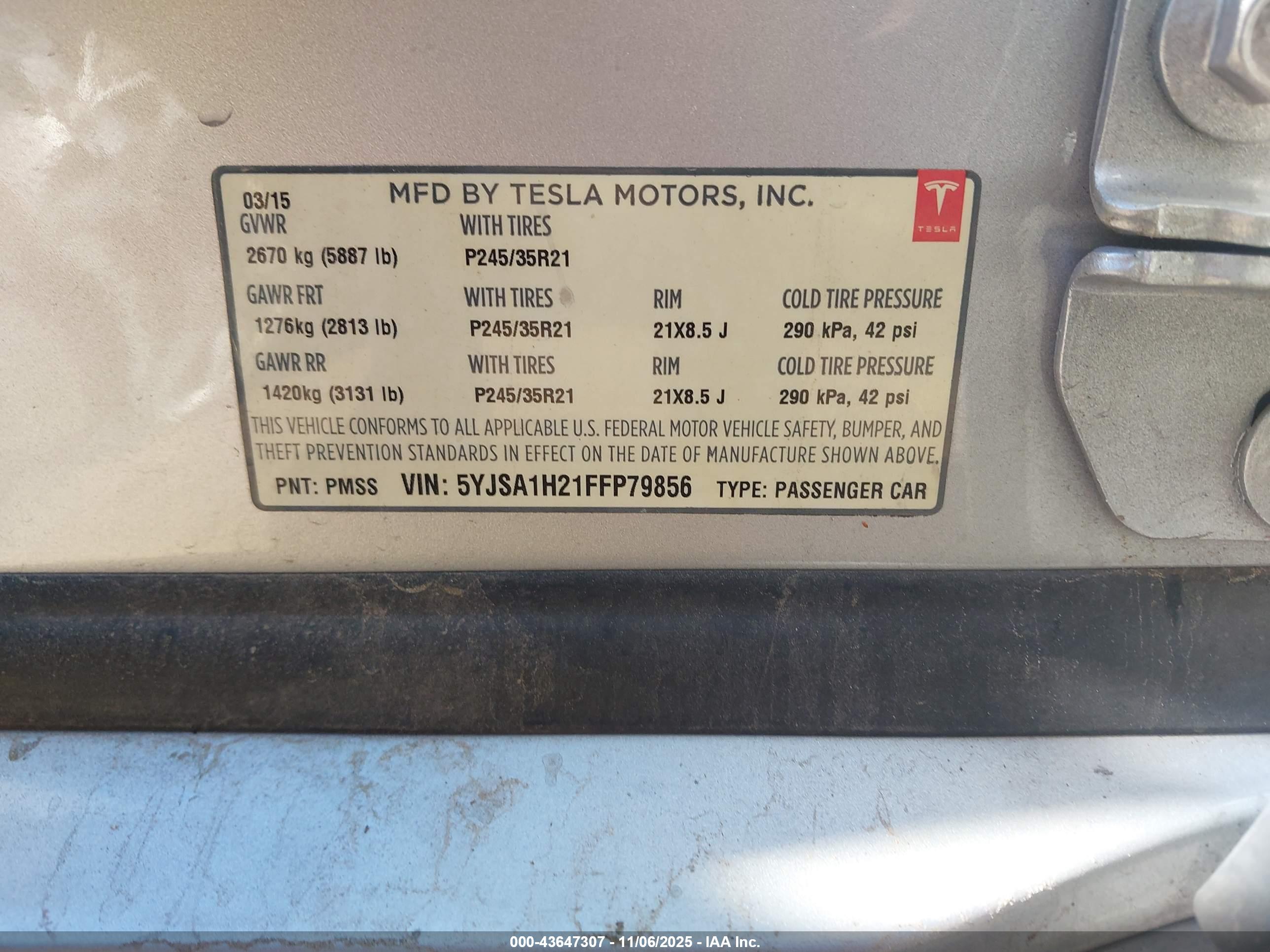 TESLA MODEL image 9