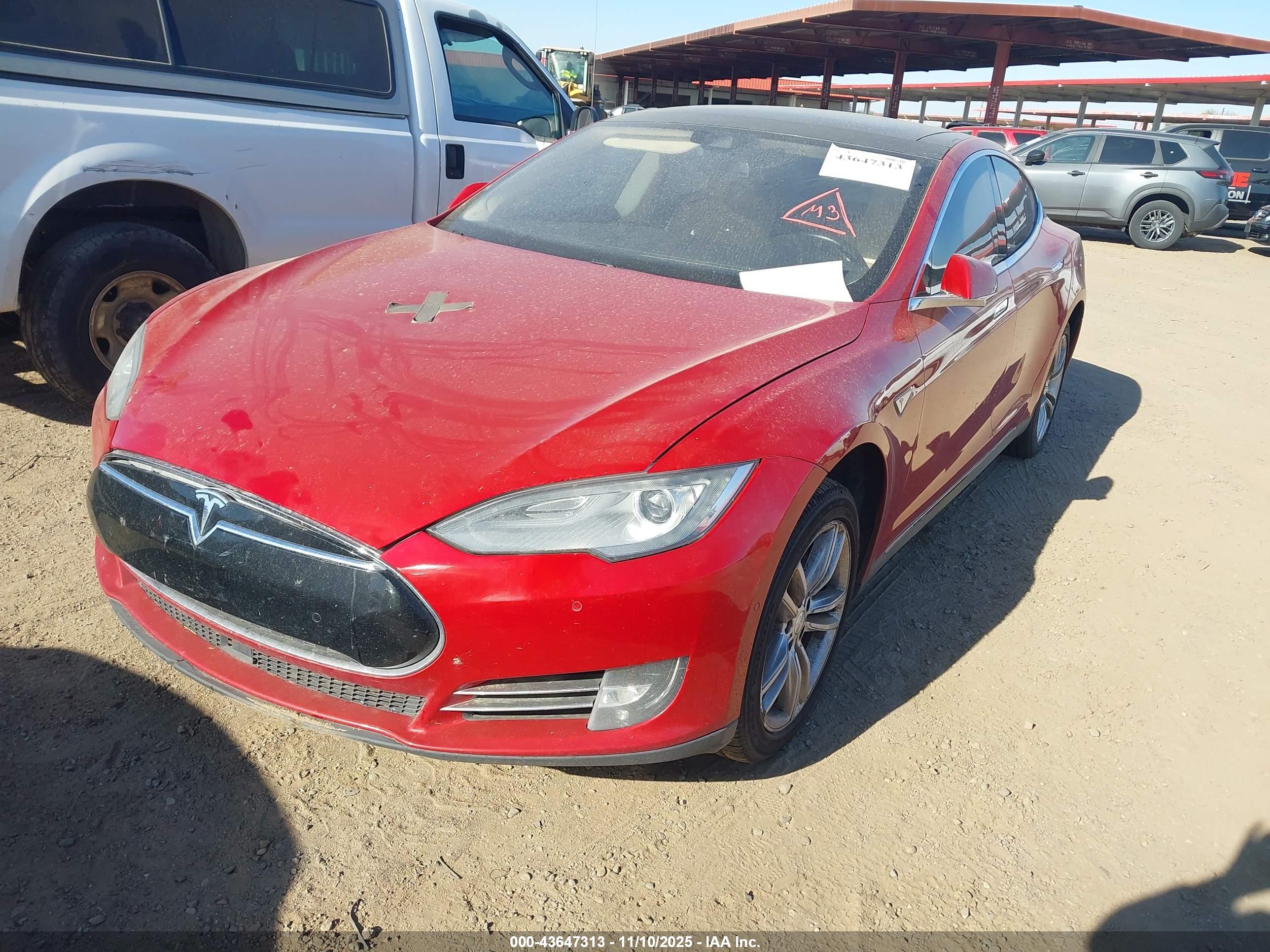 TESLA MODEL image 2