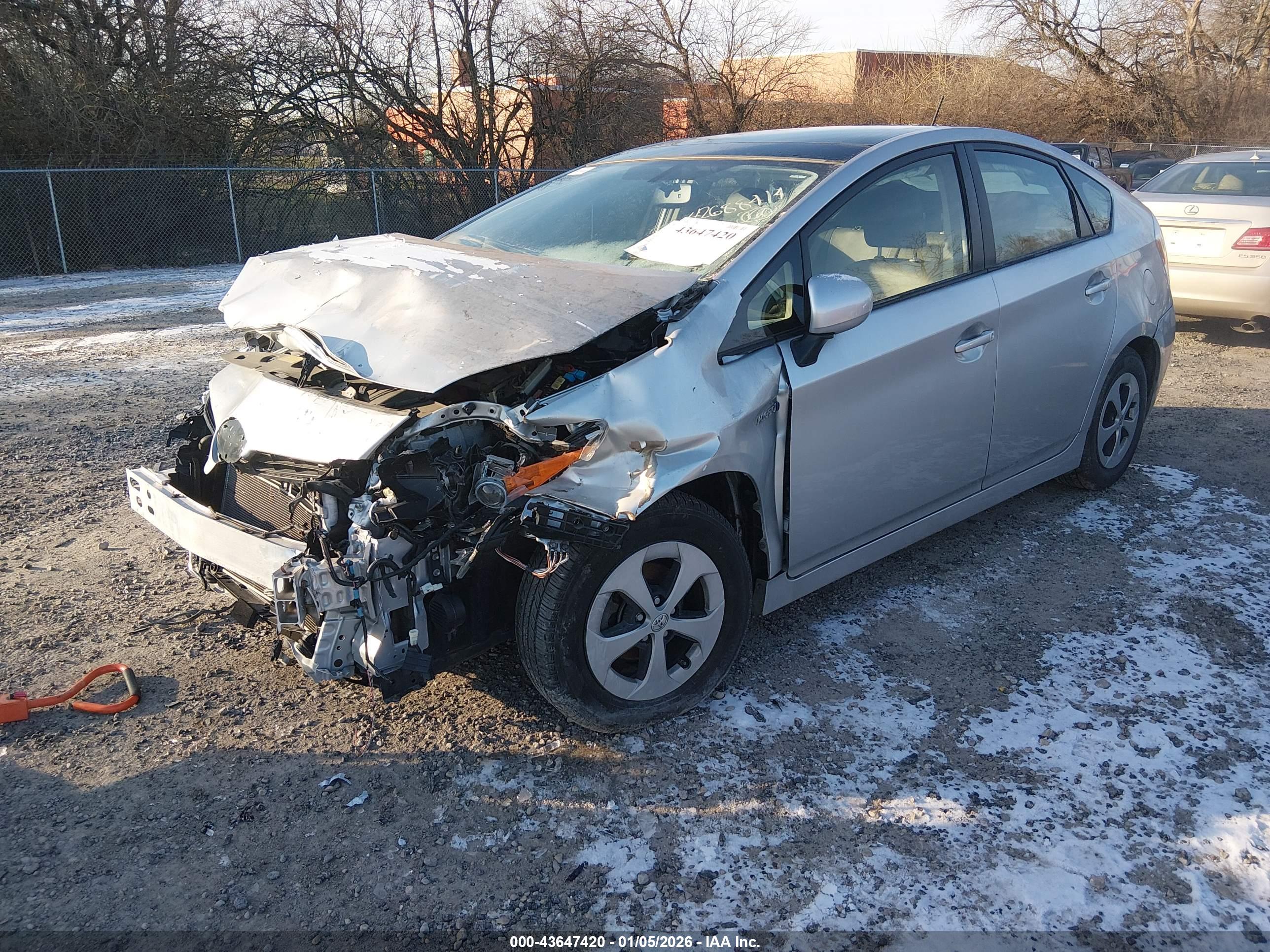 TOYOTA PRIUS image 2