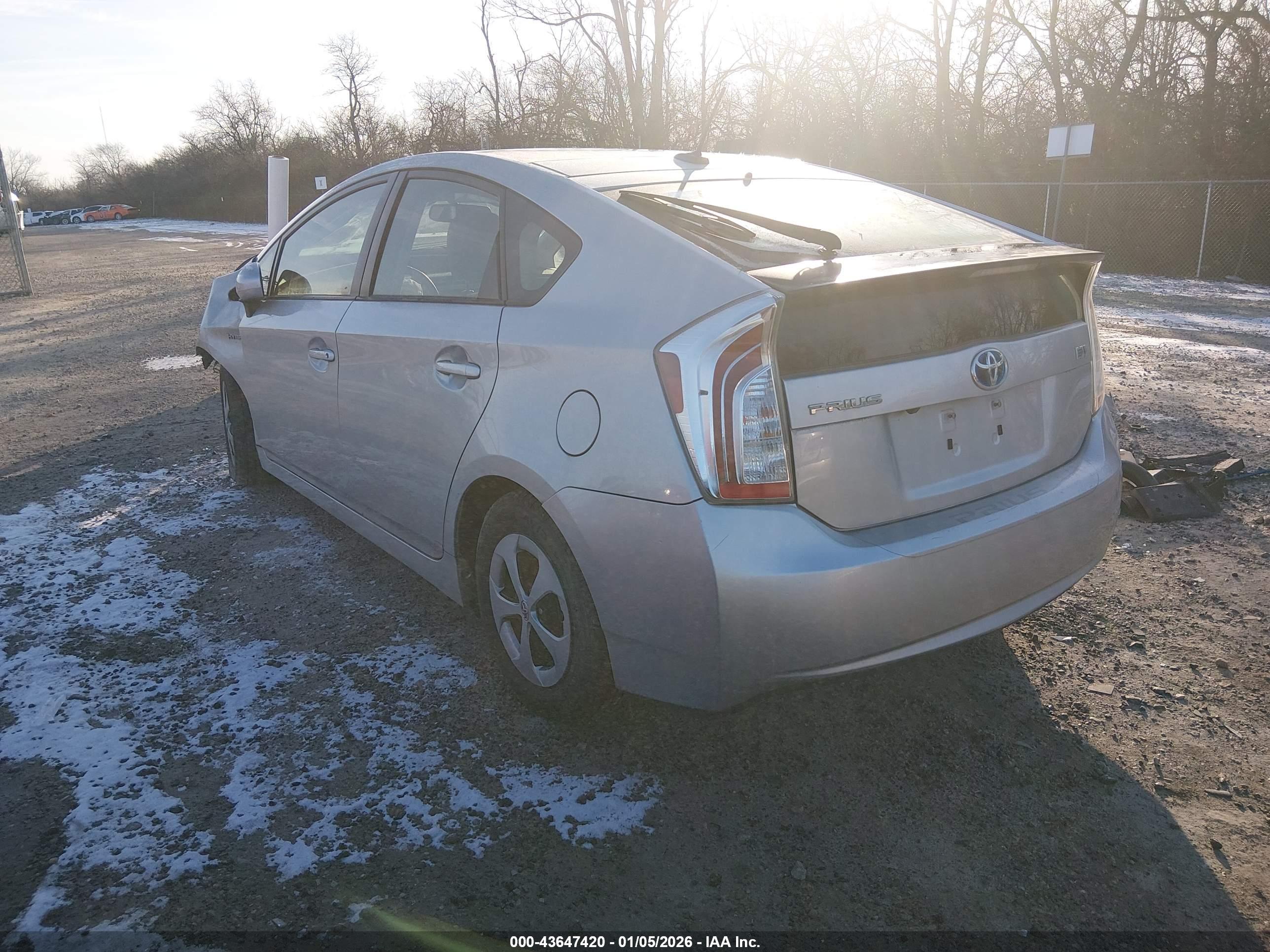 TOYOTA PRIUS image 3