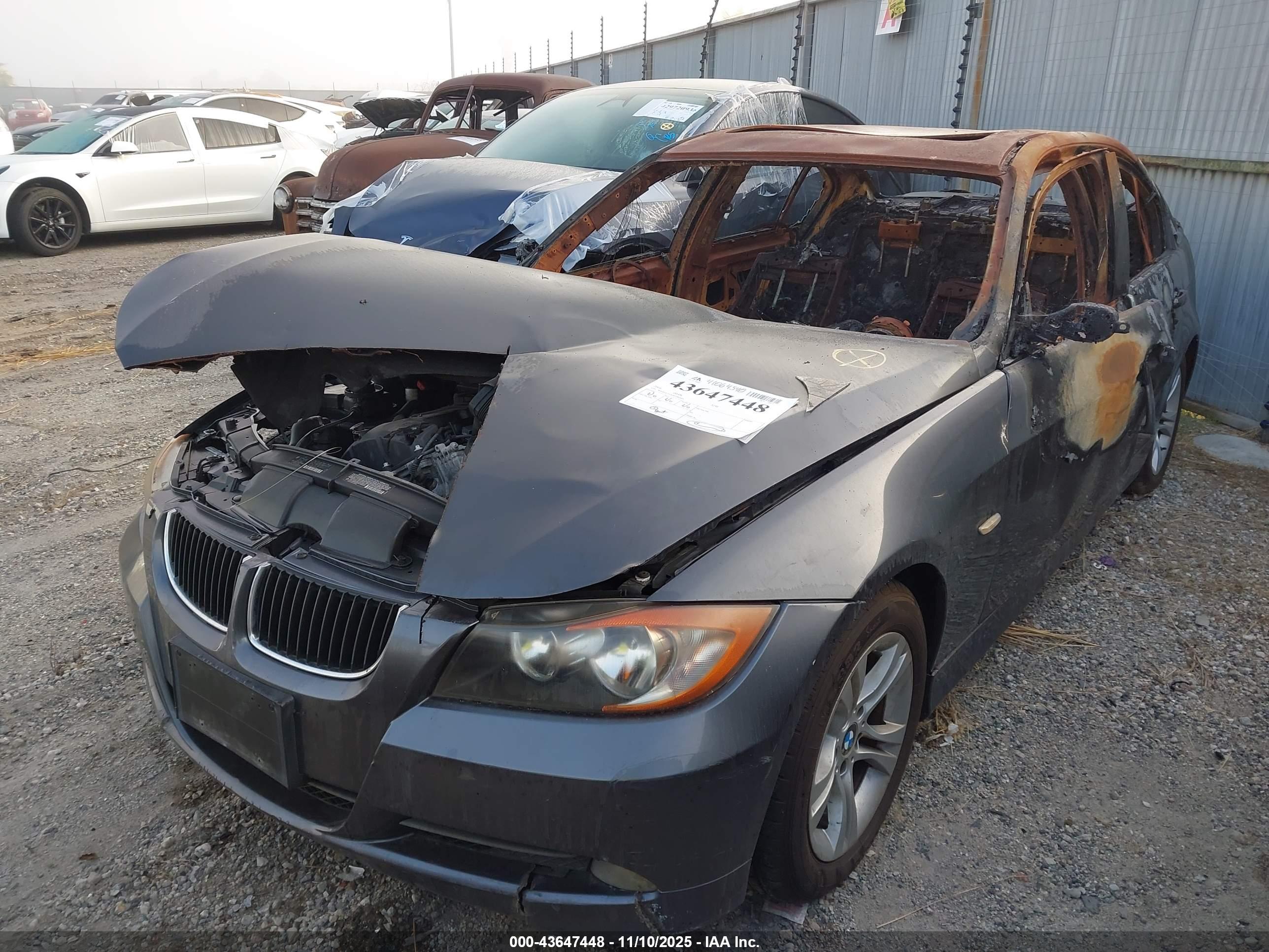 BMW 328I image 2
