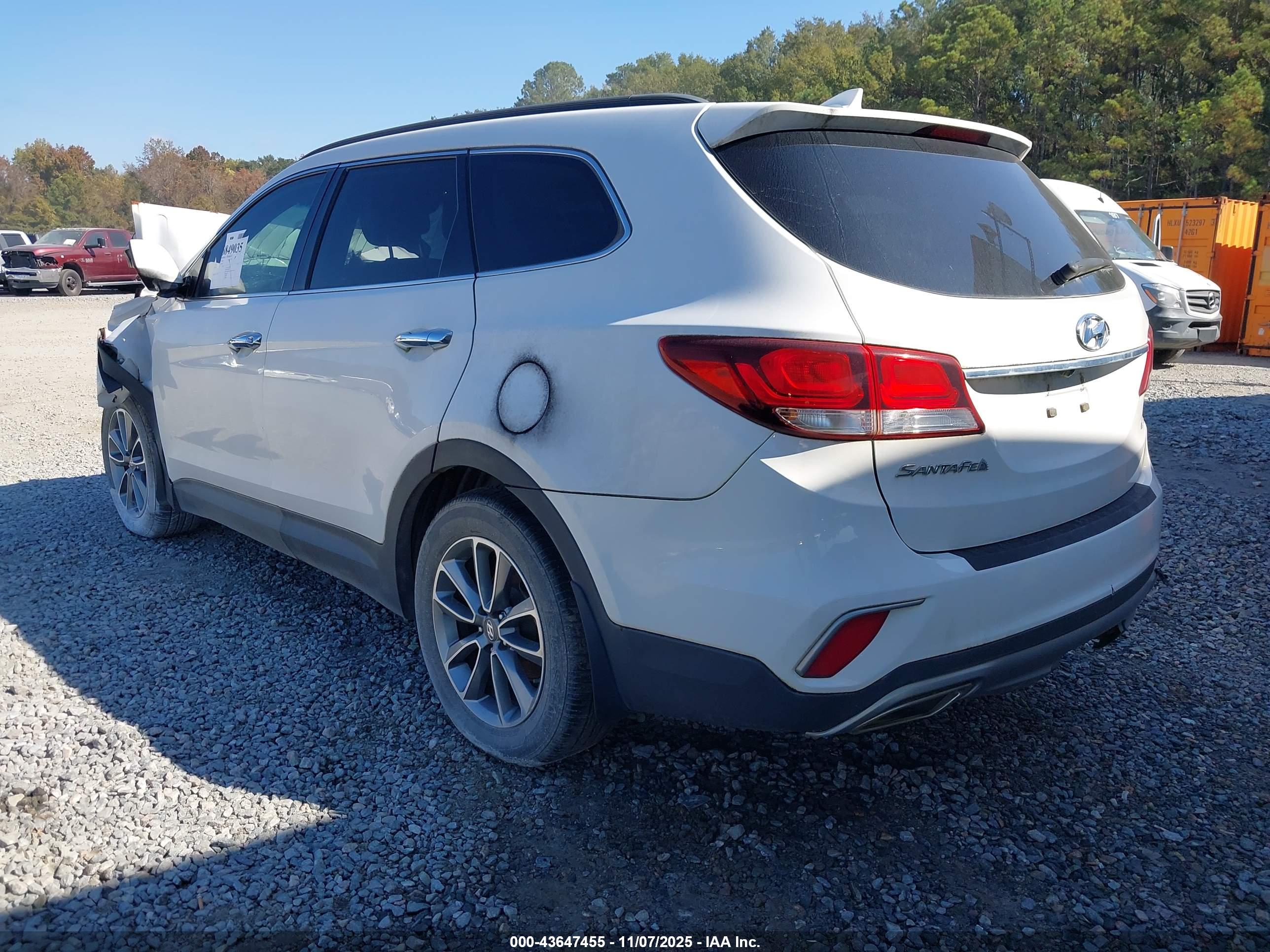 HYUNDAI SANTA image 3