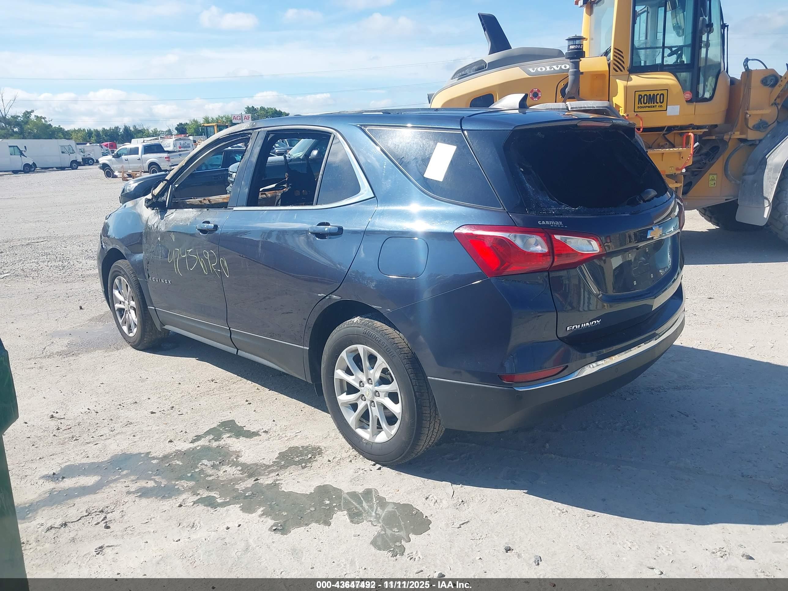 CHEVROLET EQUINOX image 3