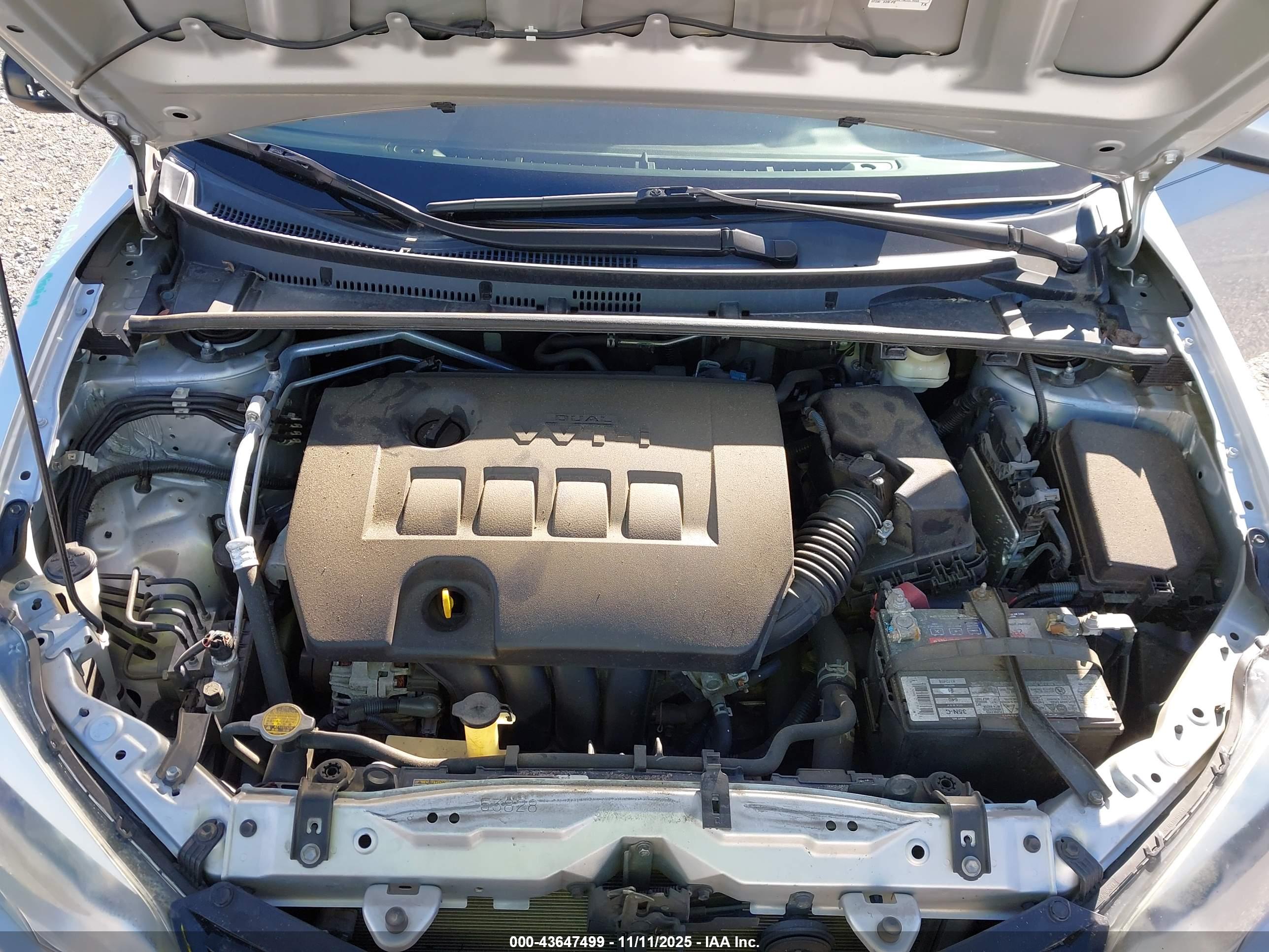 TOYOTA COROLLA image 10