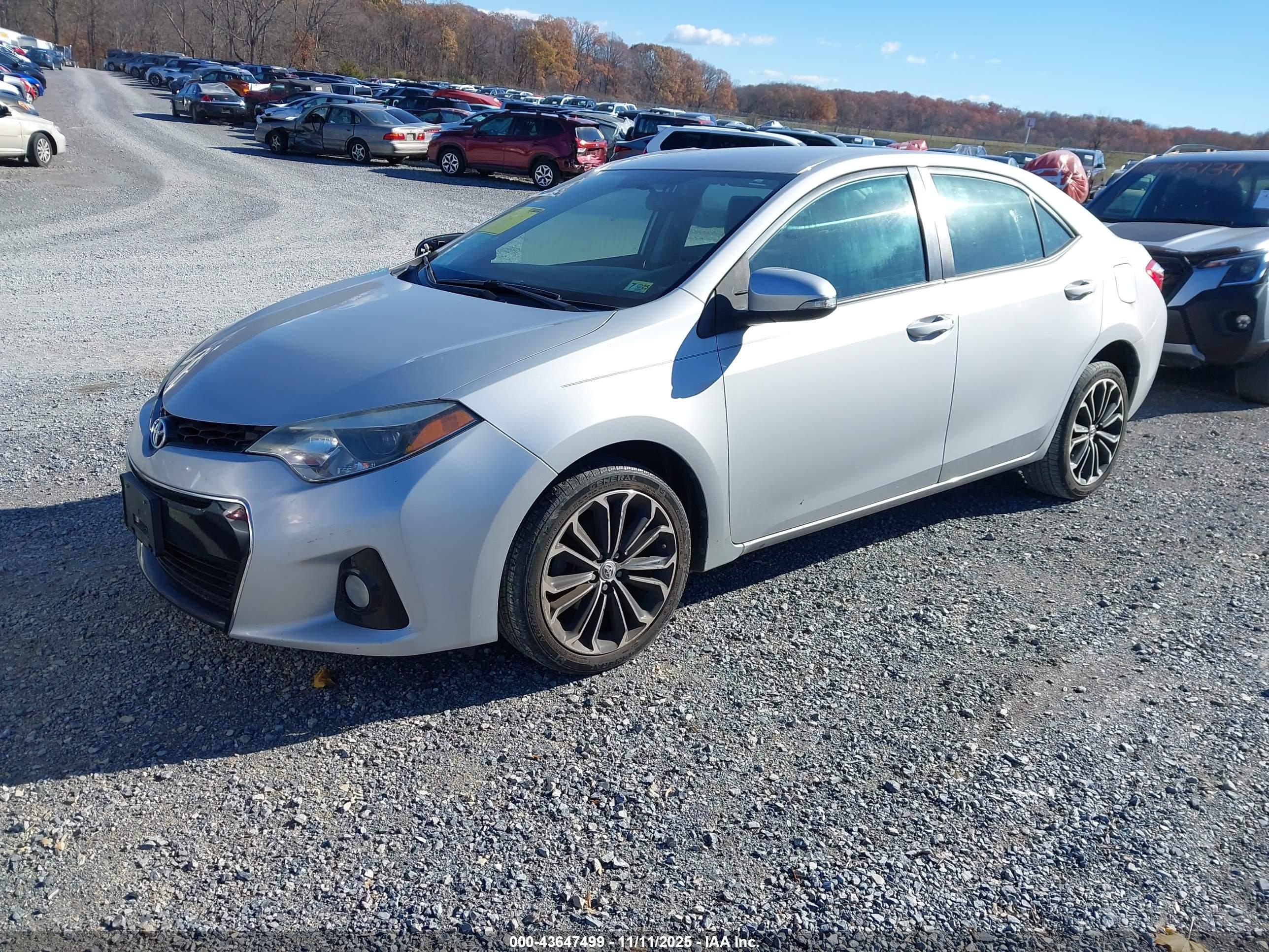 TOYOTA COROLLA image 2