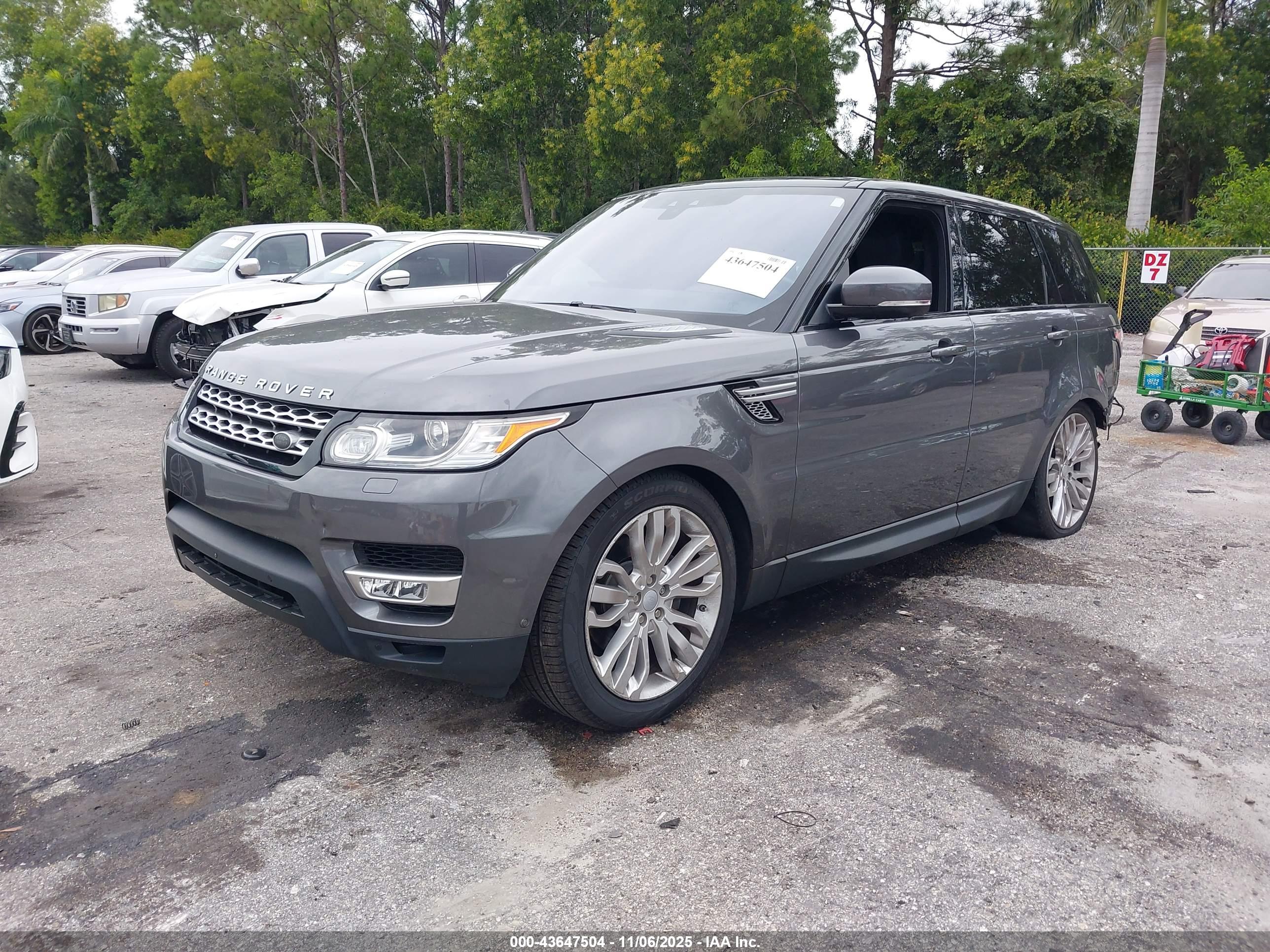 LAND ROVER image 2