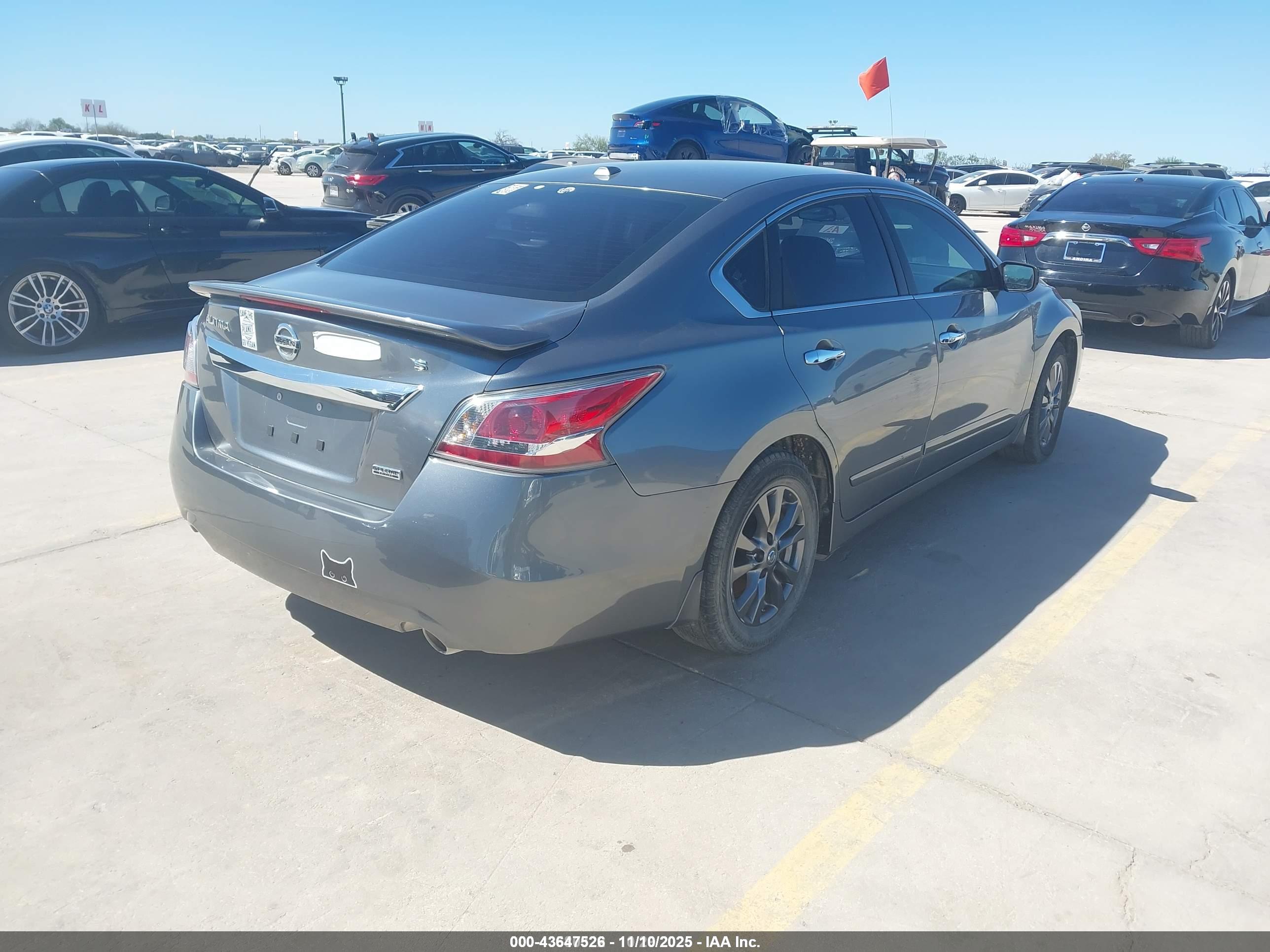 NISSAN ALTIMA image 4