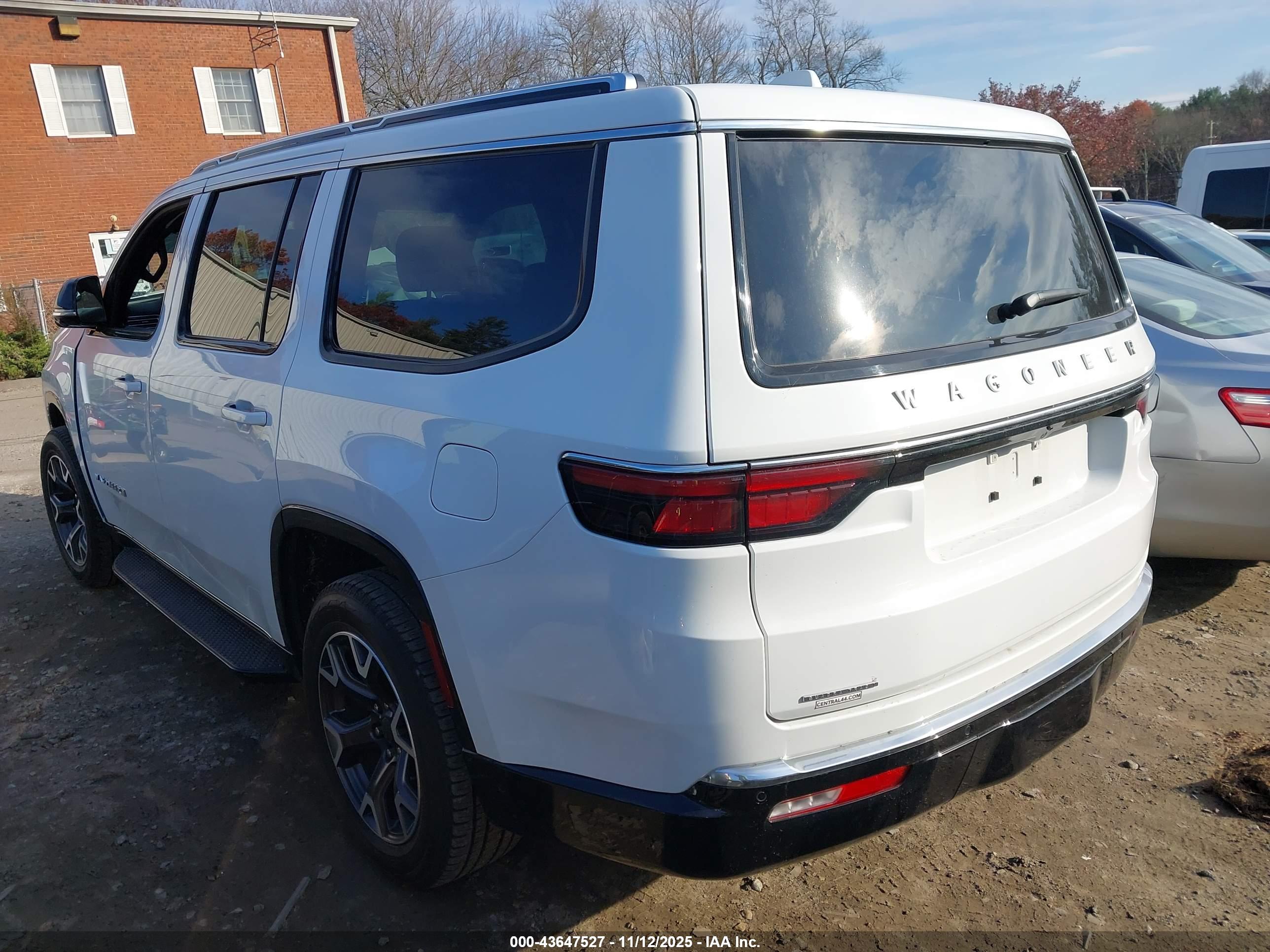 JEEP WAGONEER image 3