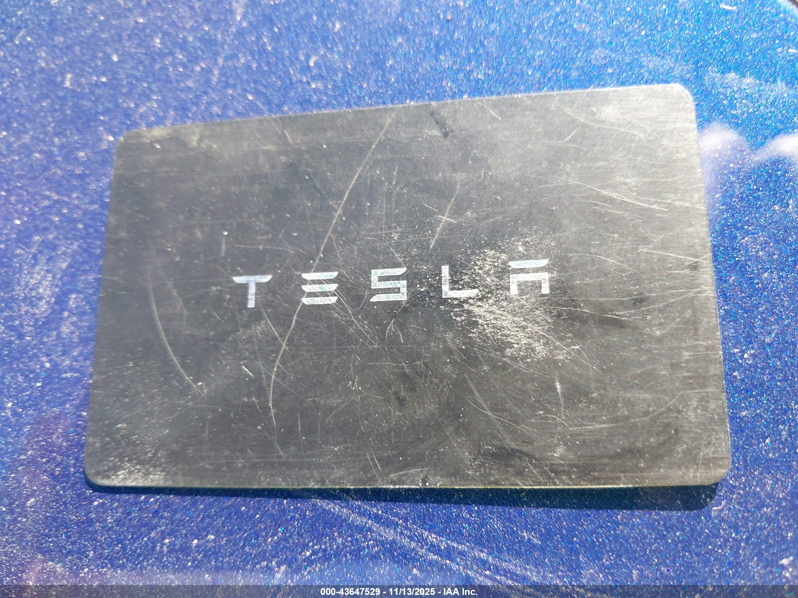 TESLA MODEL image 11