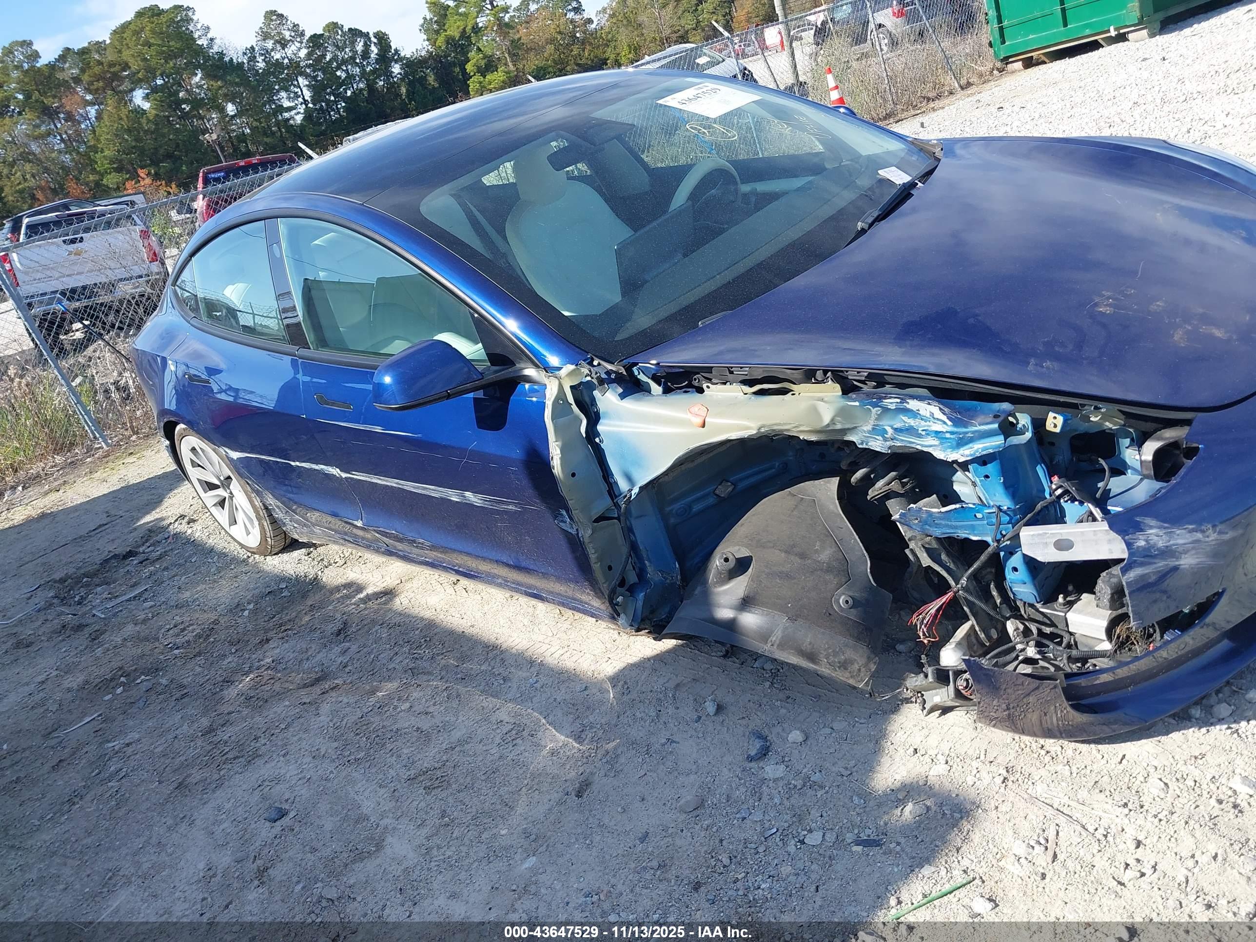 TESLA MODEL image 6