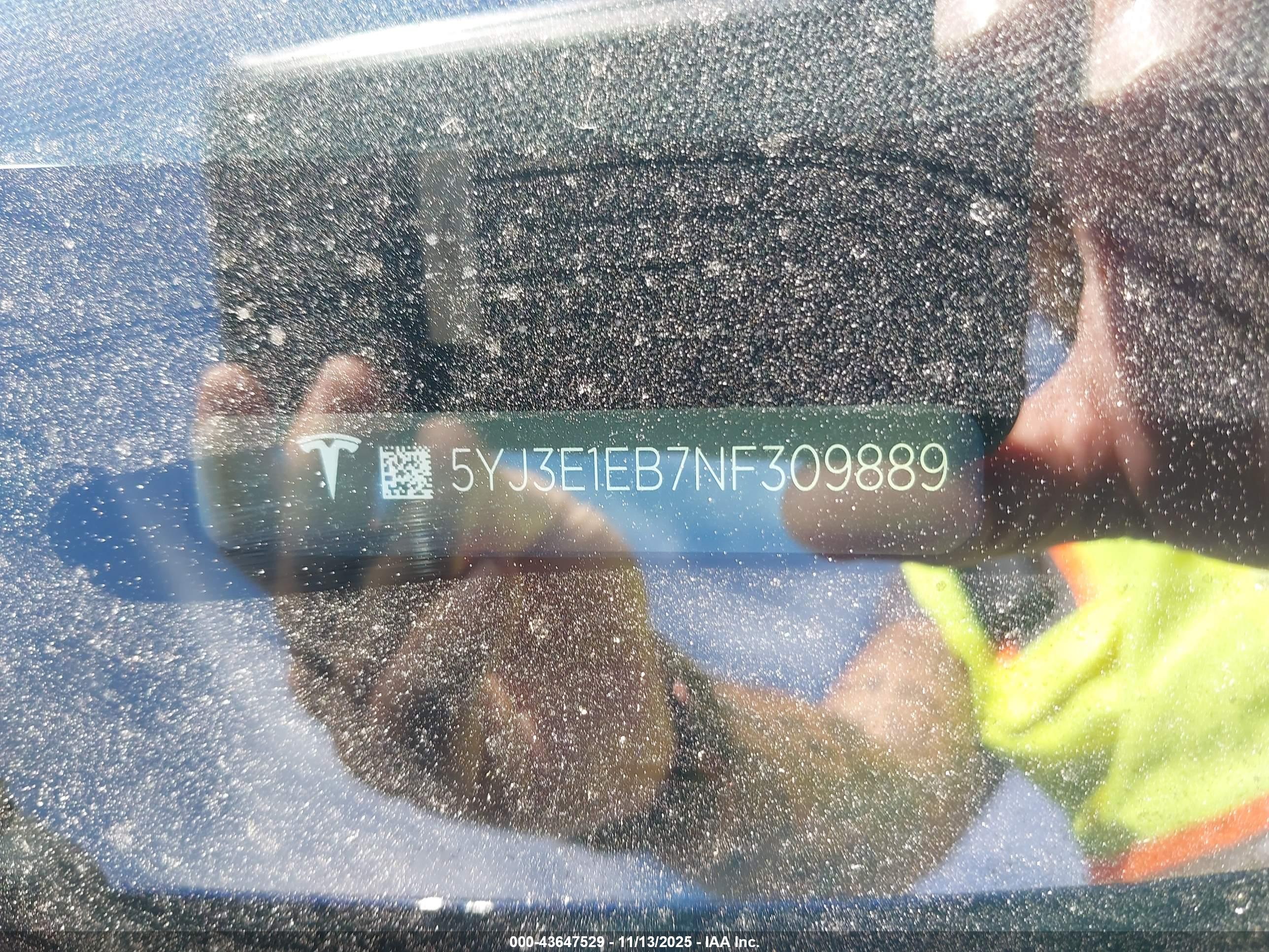 TESLA MODEL image 9