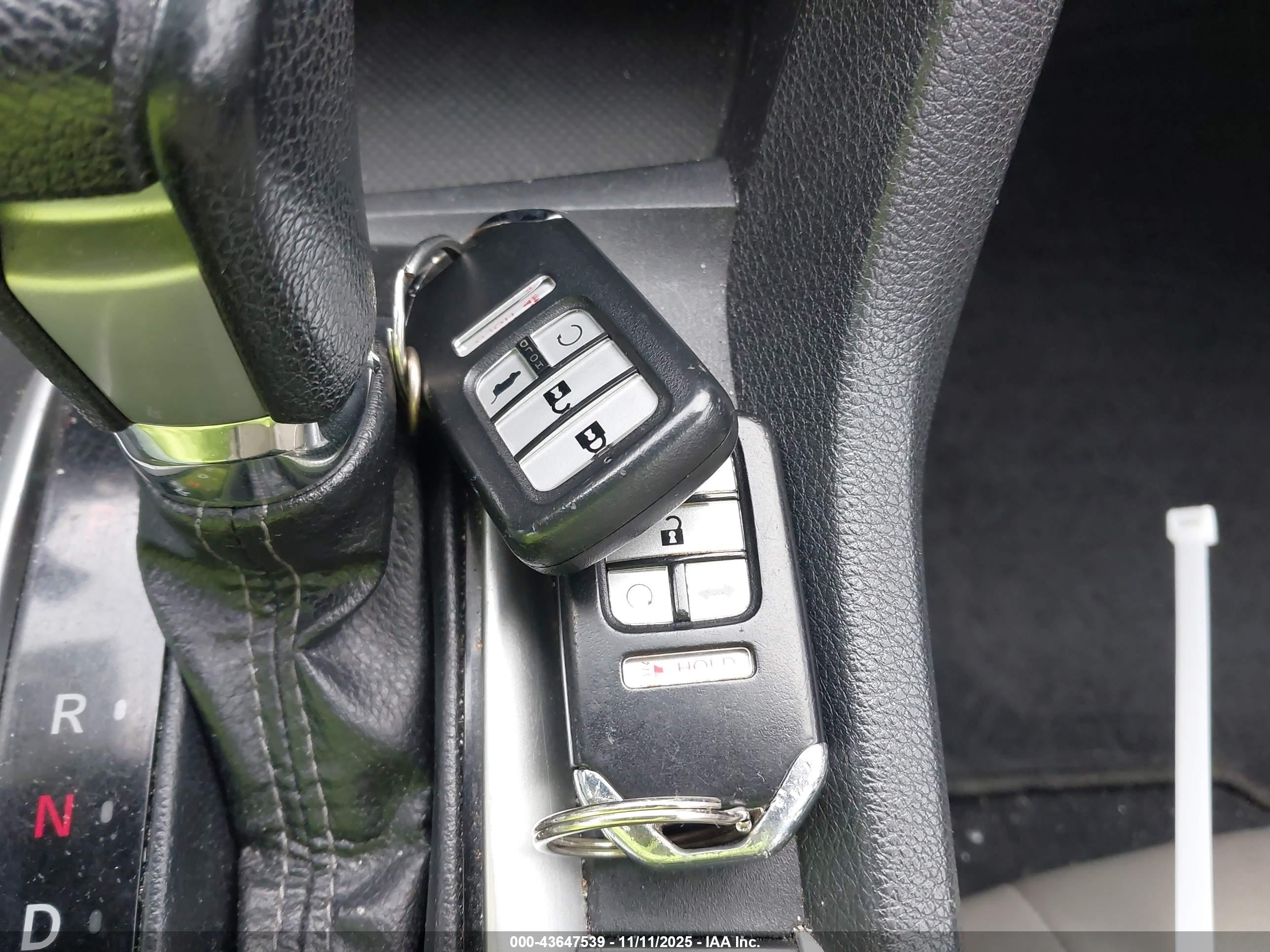 HONDA CIVIC image 11