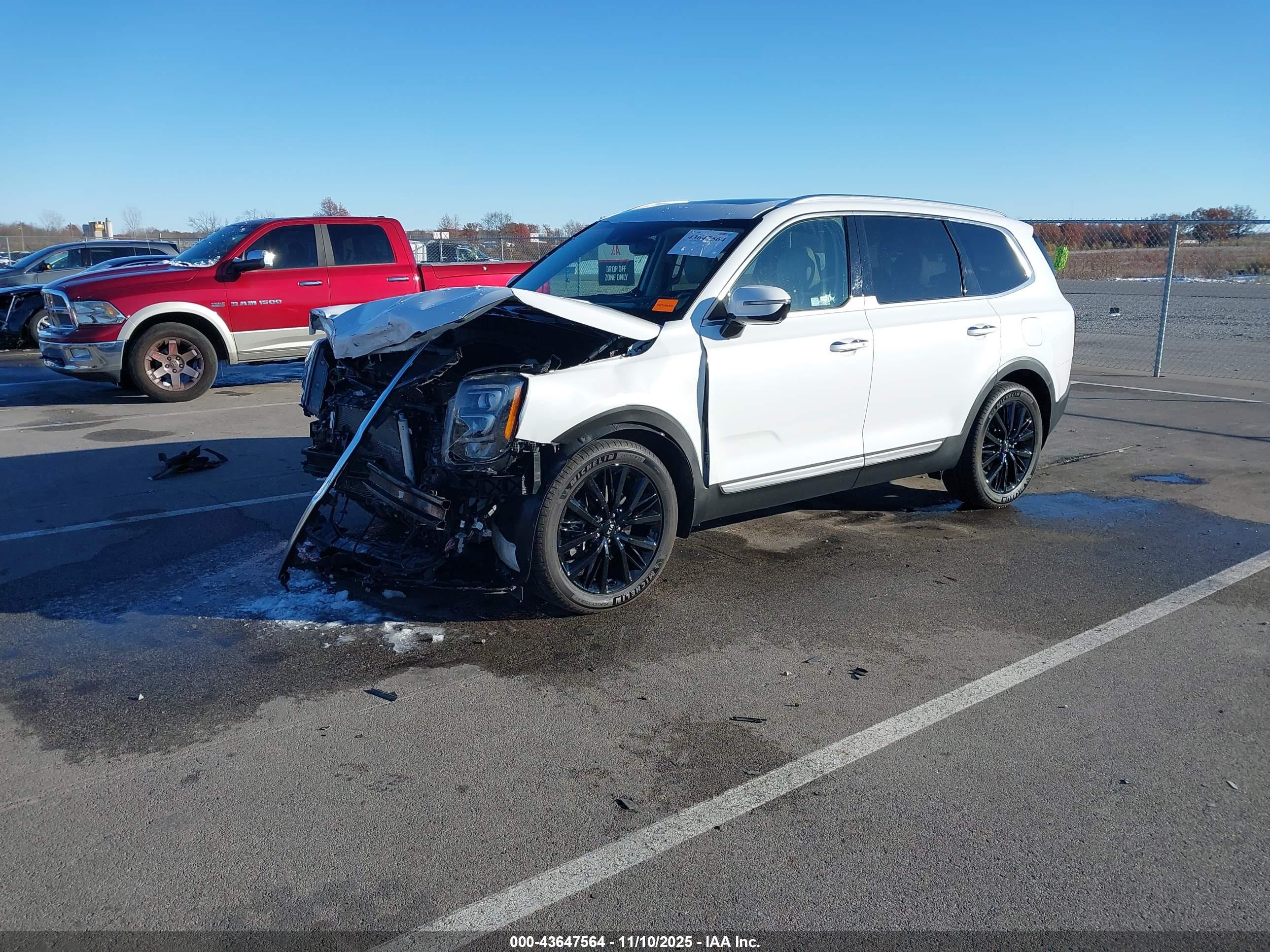 KIA TELLURIDE image 2