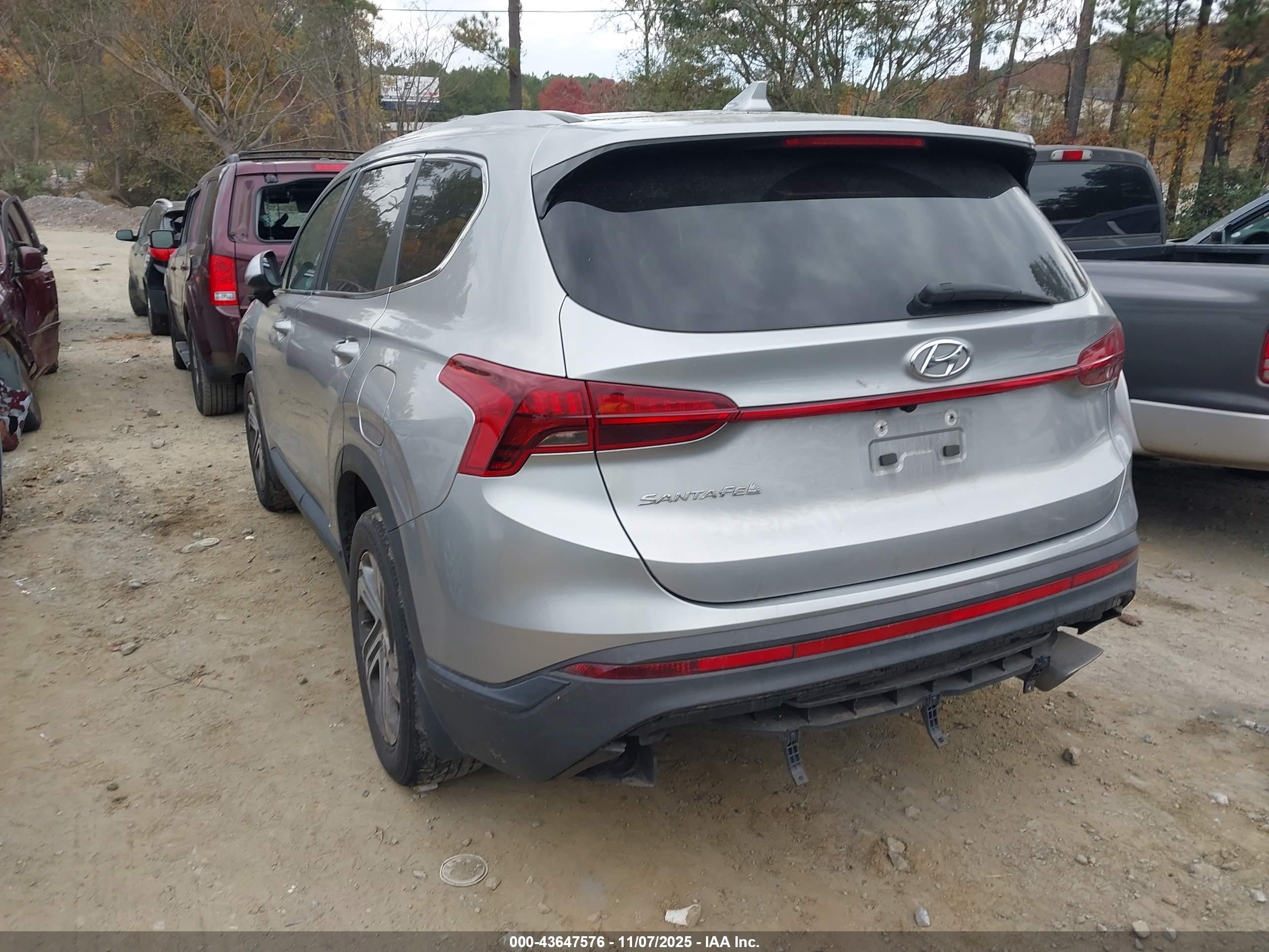 HYUNDAI SANTA image 3