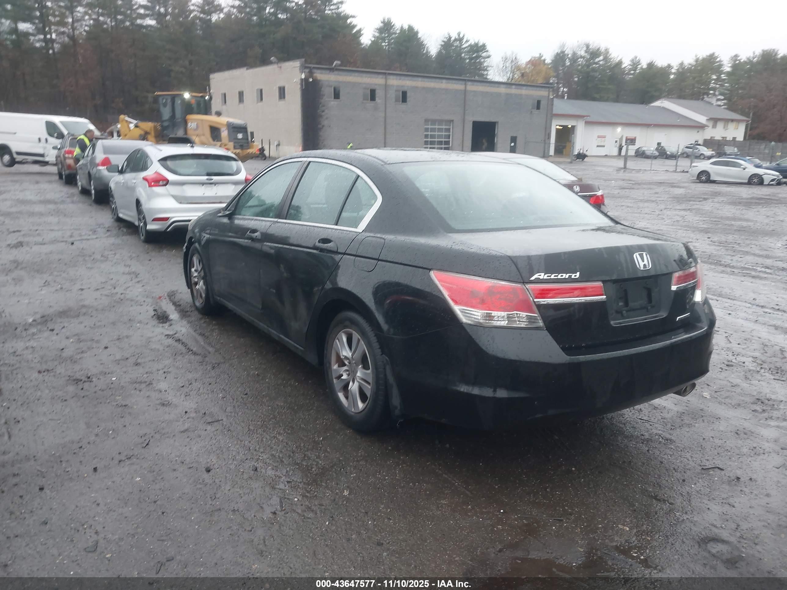 HONDA ACCORD image 3